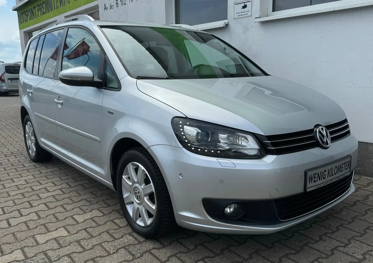 Volkswagen Touran Life-7xSitzer-2.Hand-Allwetter-Xenon-Standheizung Срібний - 1