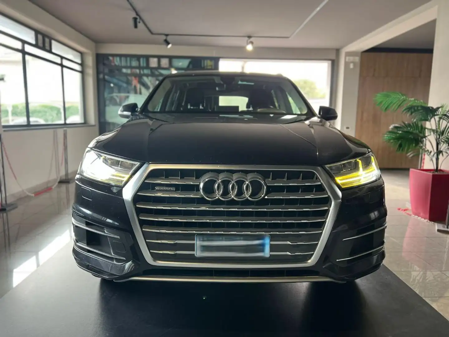 Audi Q7 3.0 TDI 272 CV quattro tiptronic Sport Plus Noir - 2