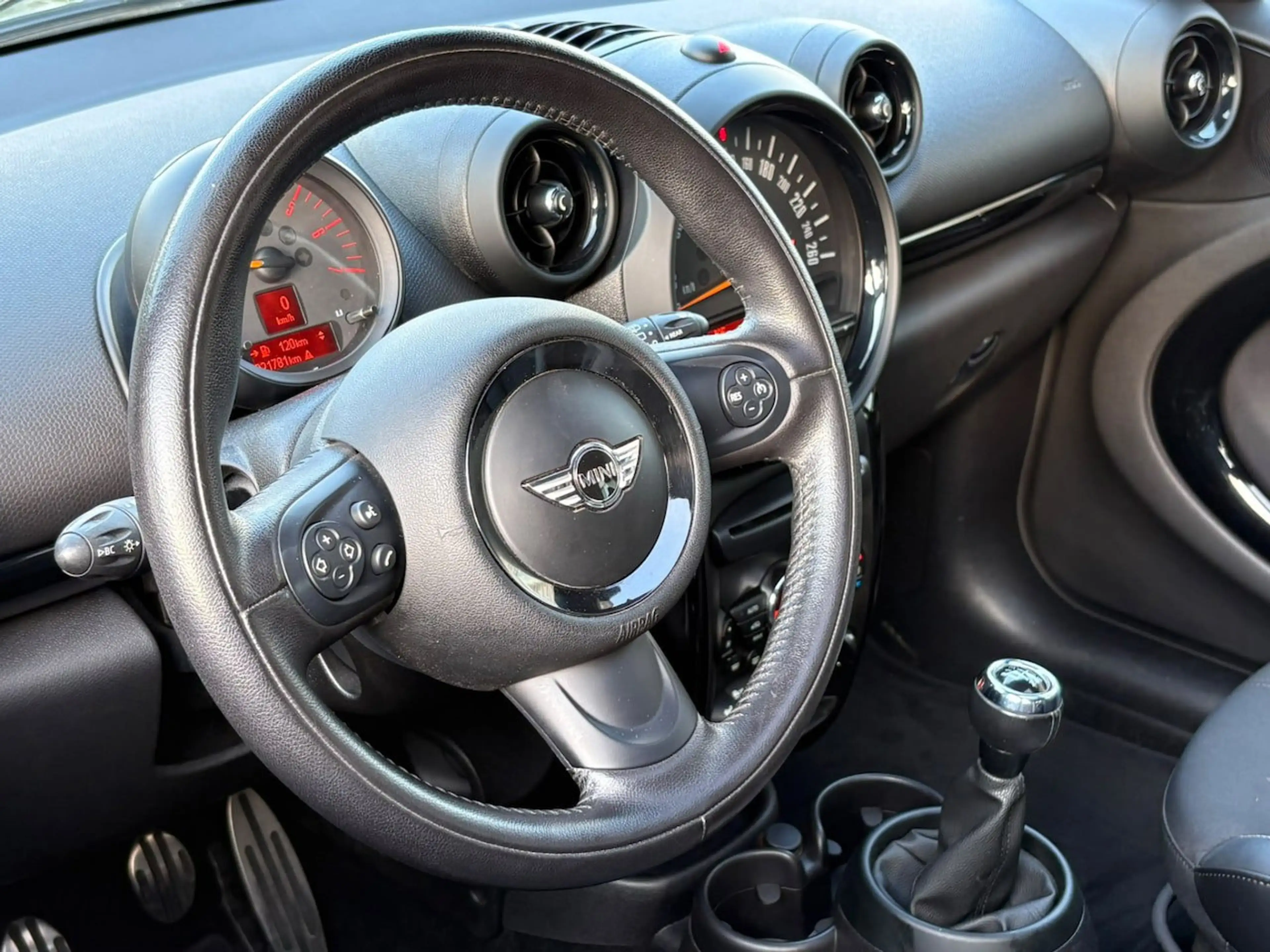 MINI Cooper SD Countryman 2.0 Chili — photo 9