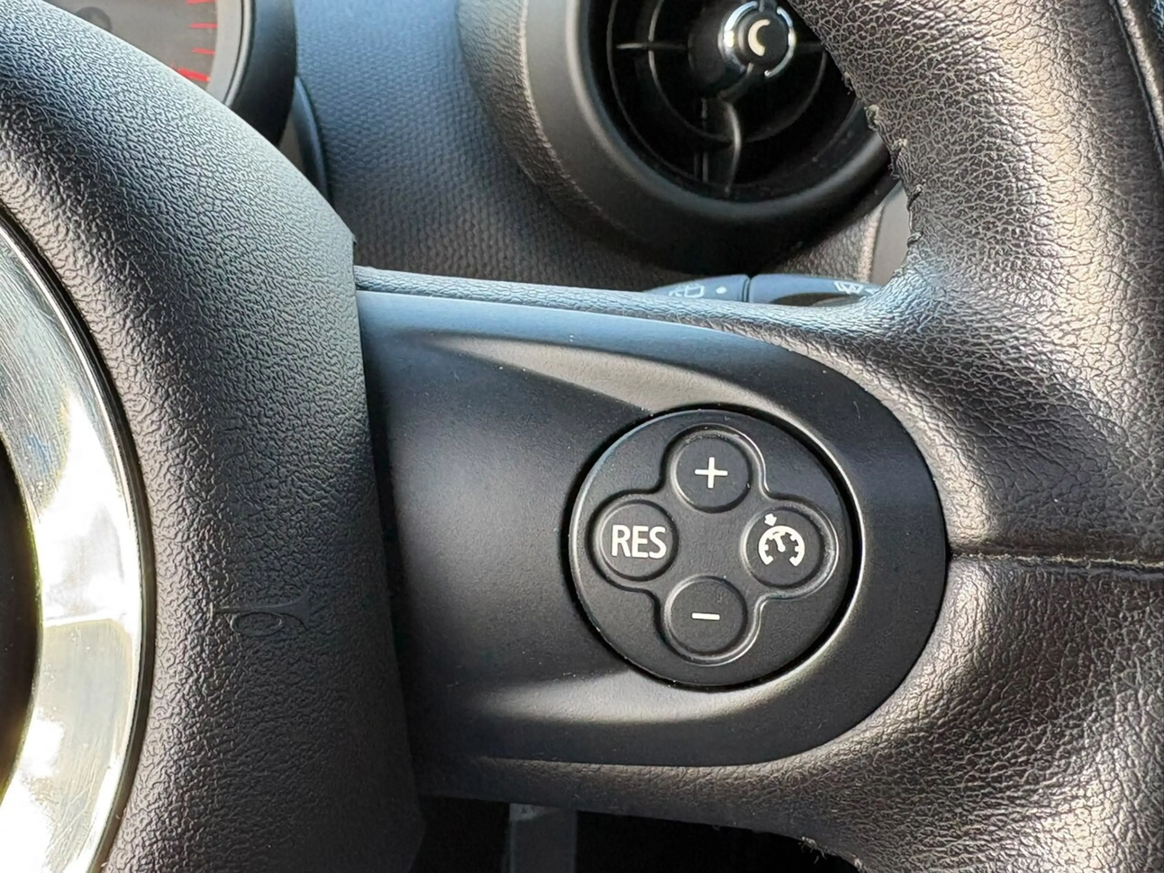 MINI Cooper SD Countryman 2.0 Chili — photo 24