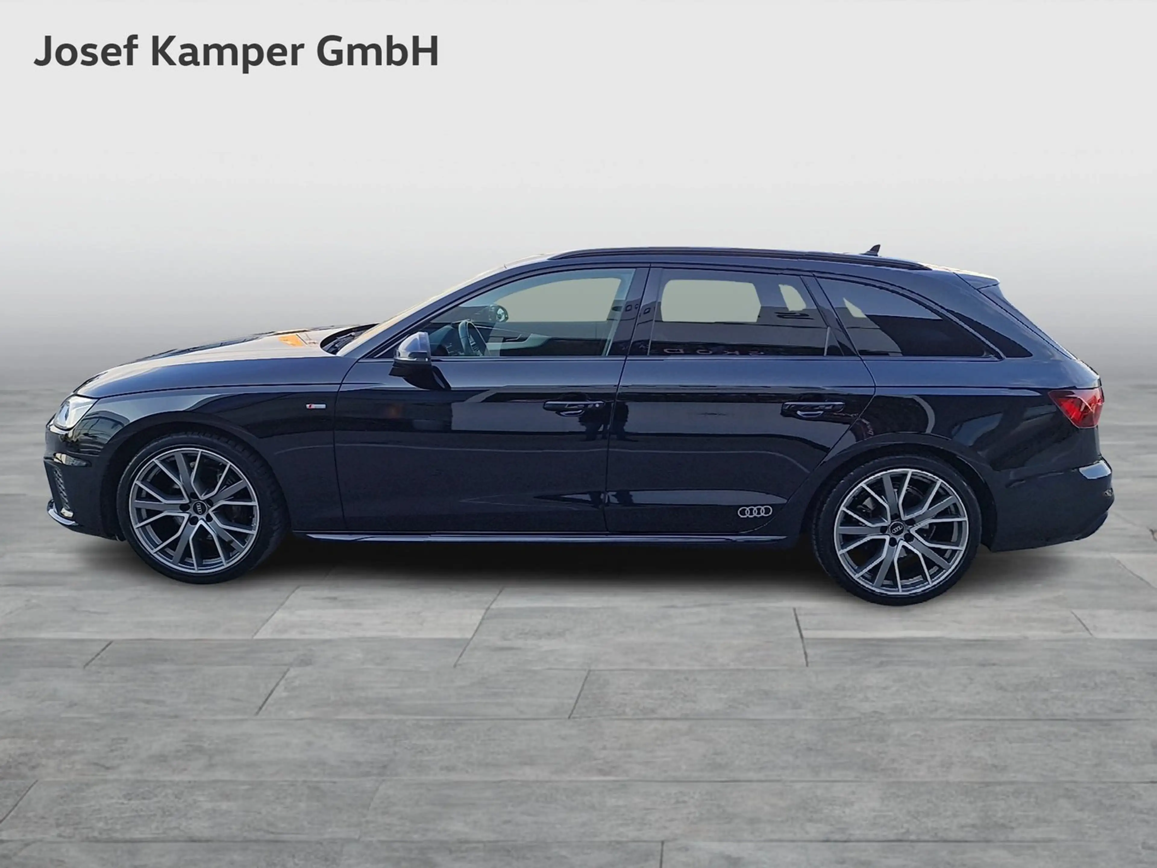 Audi A4 40 TDI quattro S line — photo 2