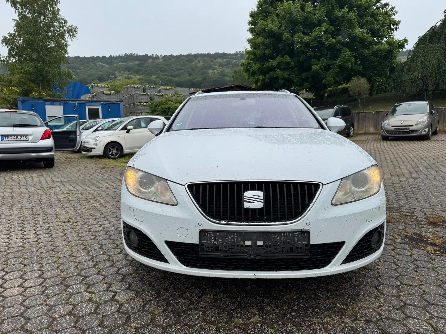 SEAT Exeo ST 2.0 TDI CR Sport Weiß - 1