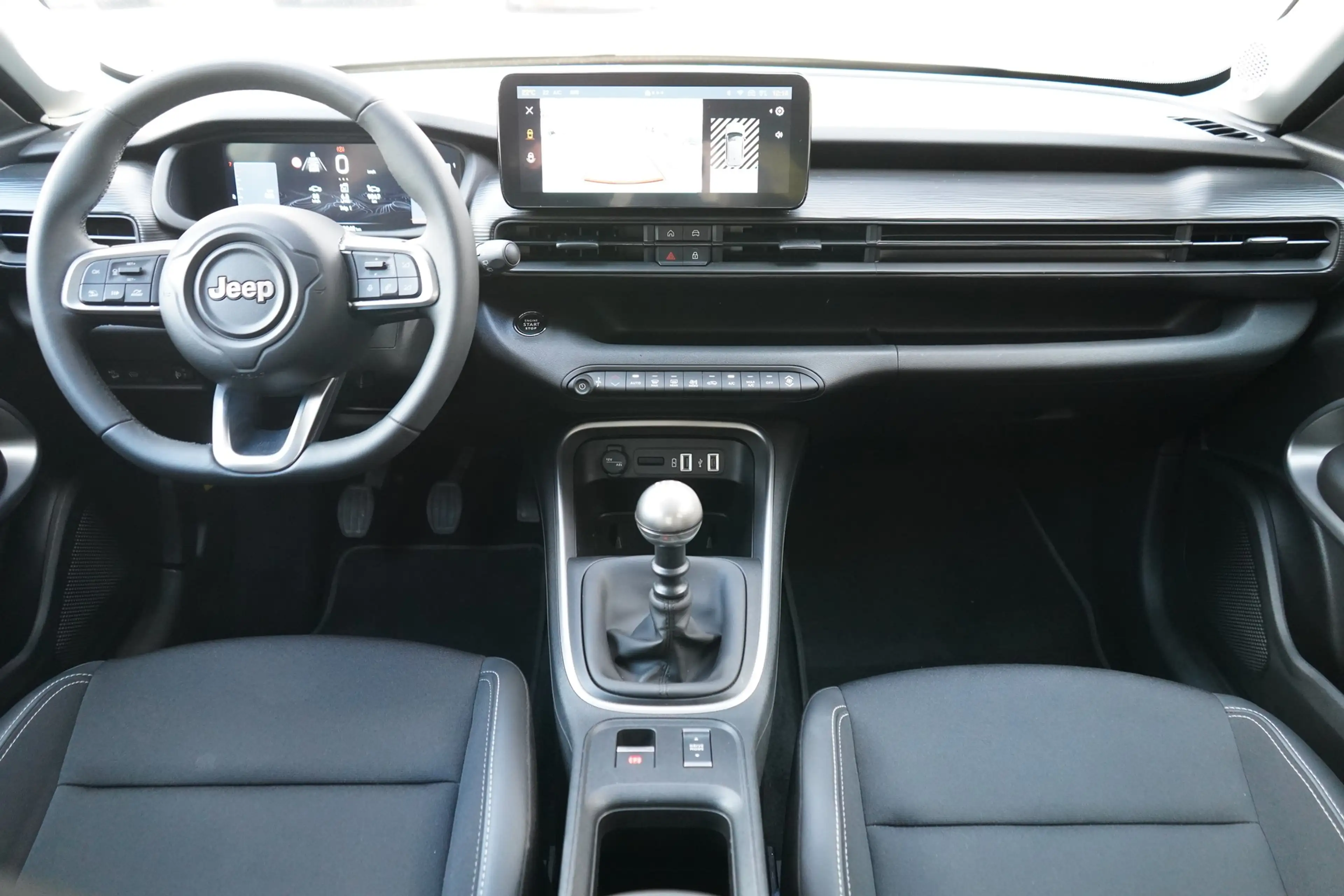 Jeep Avenger 1.2 Altitude LED Navi ACC el. Heckklappe — photo 11