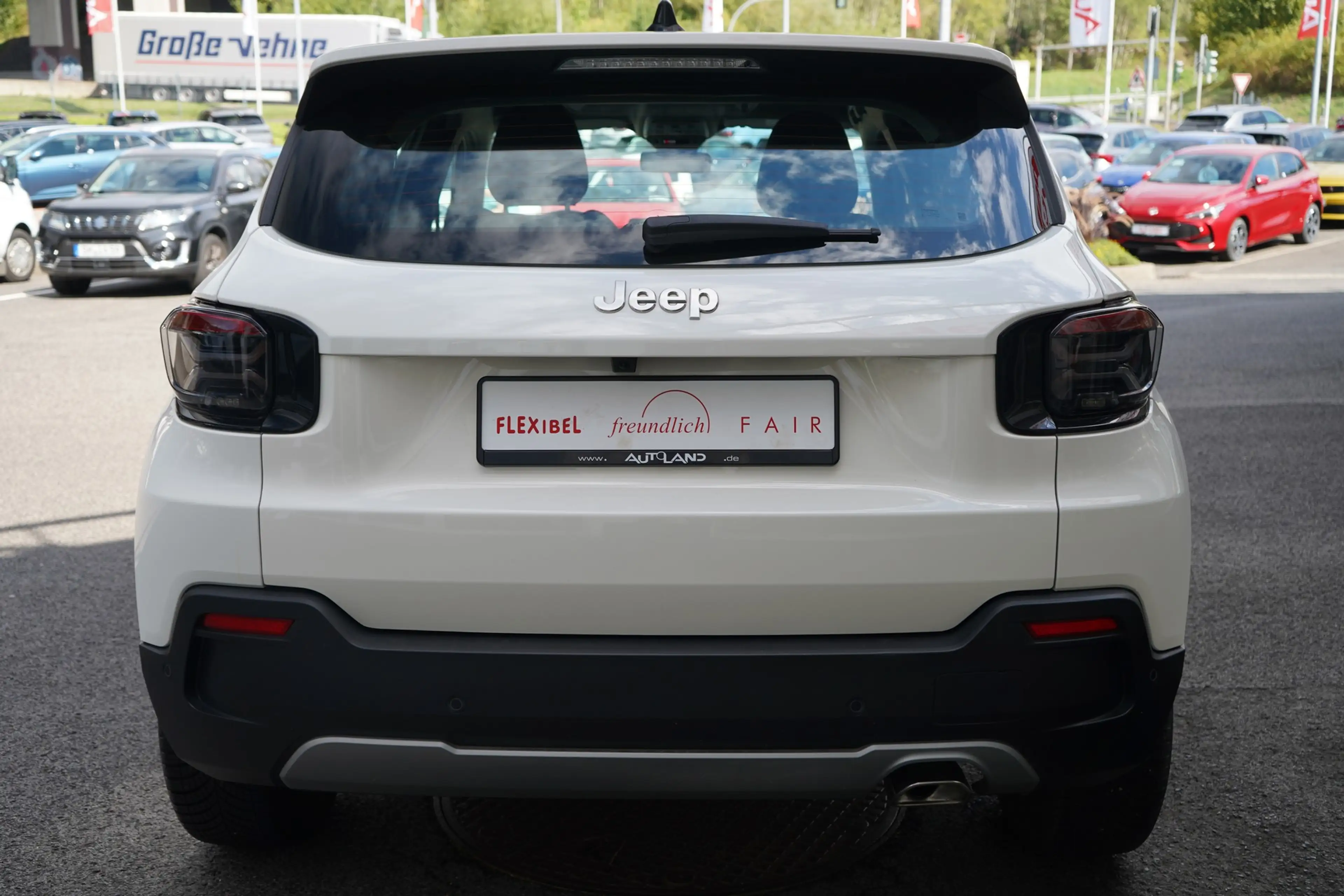 Jeep Avenger 1.2 Altitude LED Navi ACC el. Heckklappe — photo 6
