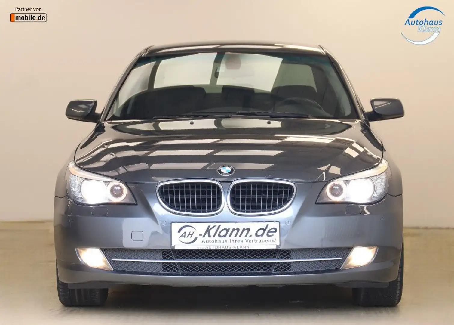 BMW 520 i 2.0 LCI 170PS Bi-Xenon Navi AHK Klima SHZ Szürke - 2