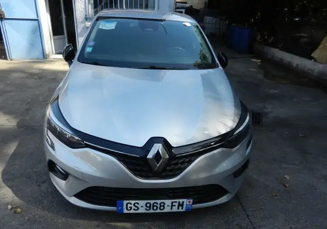 Renault Clio V Evolution 1.6 E-TECH Hybrid 145CV BVA6 E6d