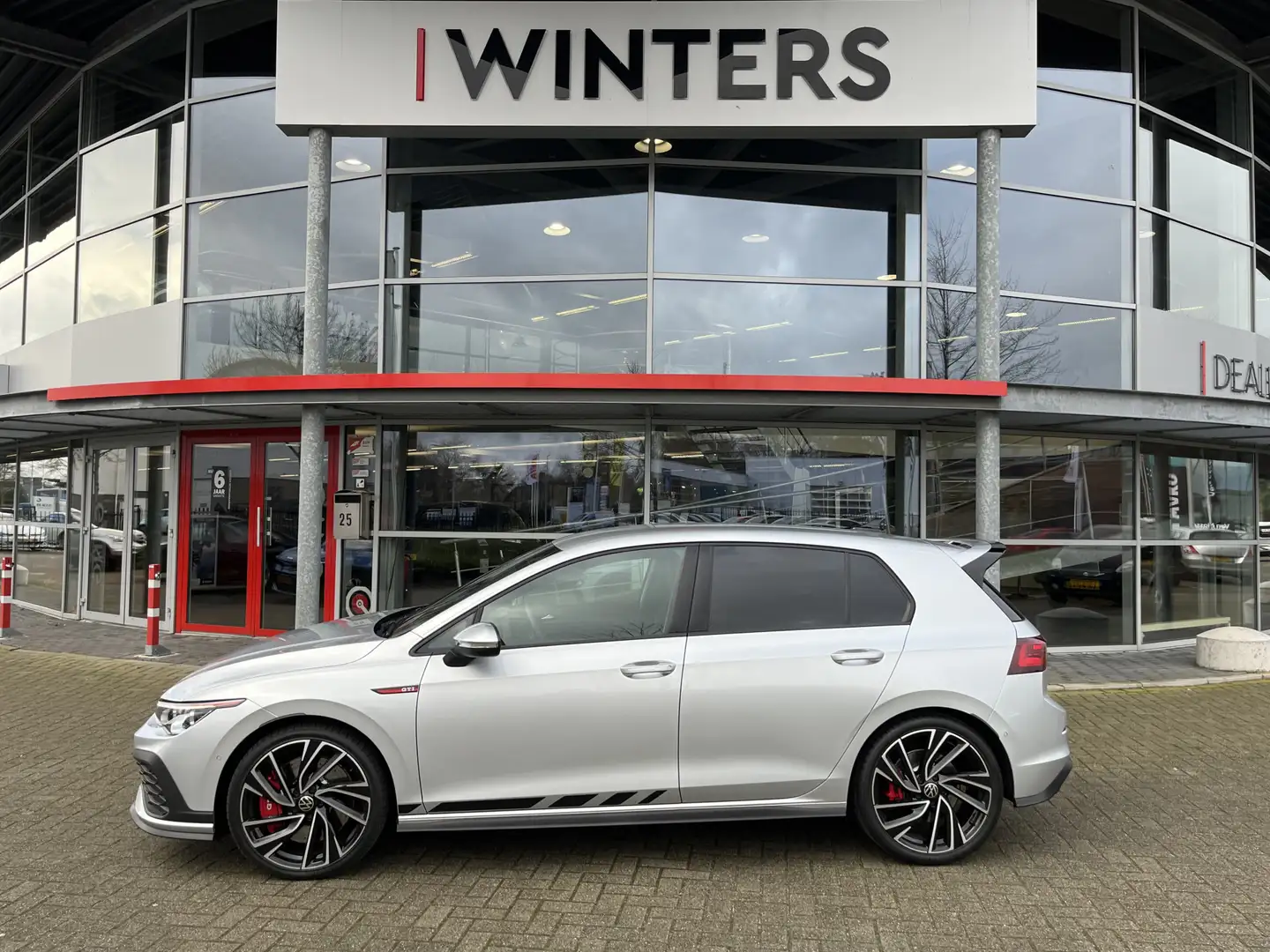 Volkswagen Golf GTI 2.0 TSI Clubsport 300PK Navi+BT HarmanKardon ACC K Zilver - 2