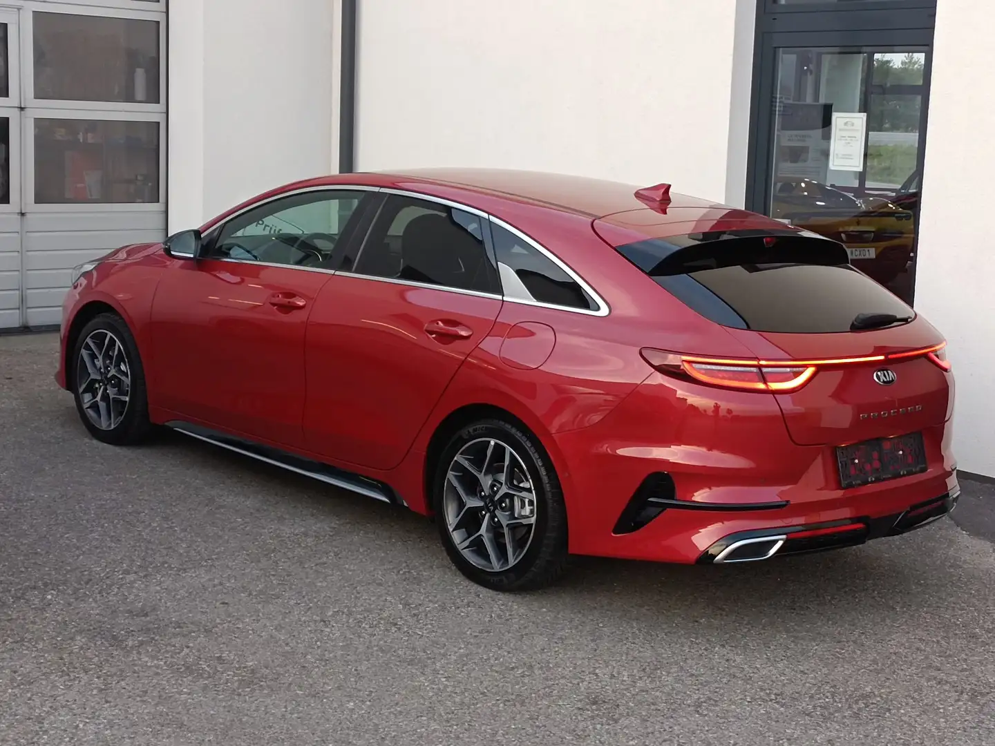 Kia ProCeed / pro_cee'd pro ceed 1,4 TGDI GPF GT-Line DCT Aut. Rot - 2