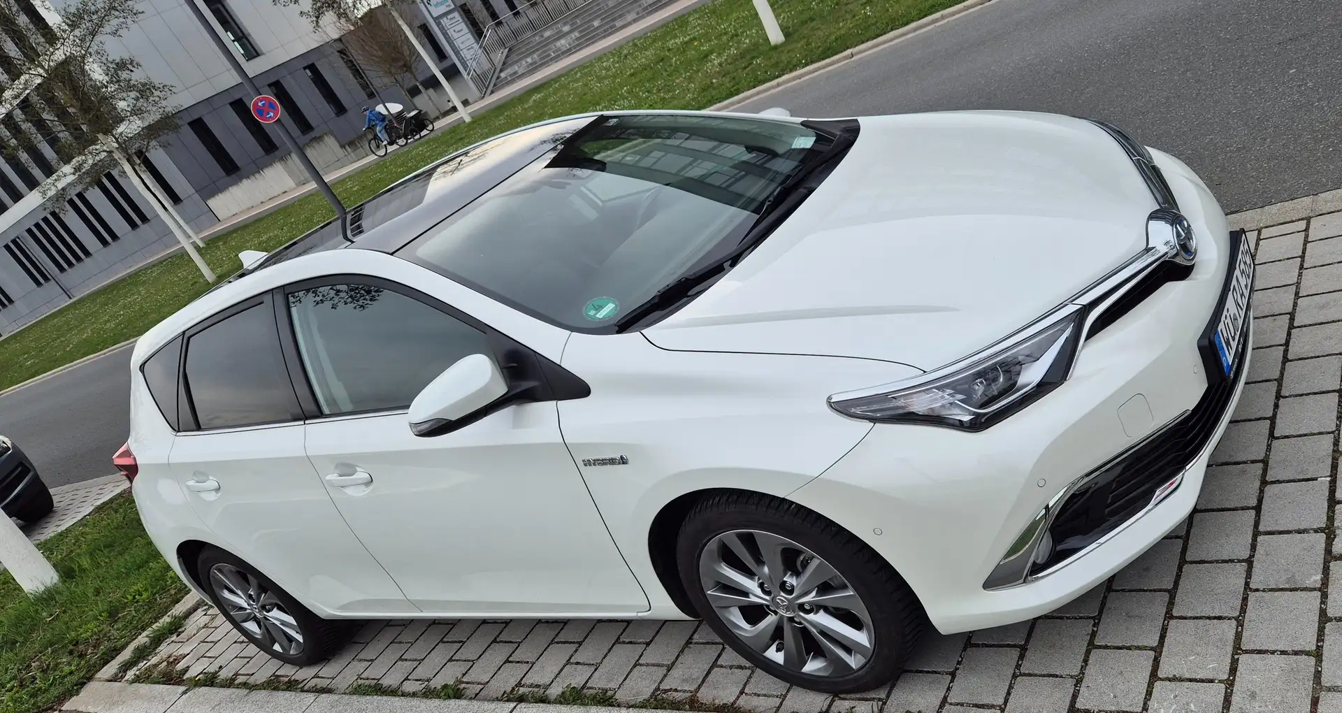 Toyota Auris Auris 1.8 Hybrid Executive Weiß - 2