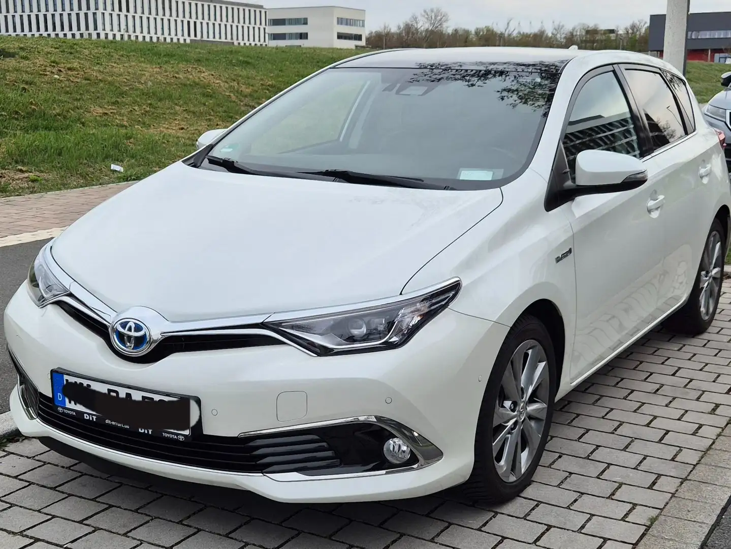 Toyota Auris Auris 1.8 Hybrid Executive Weiß - 1