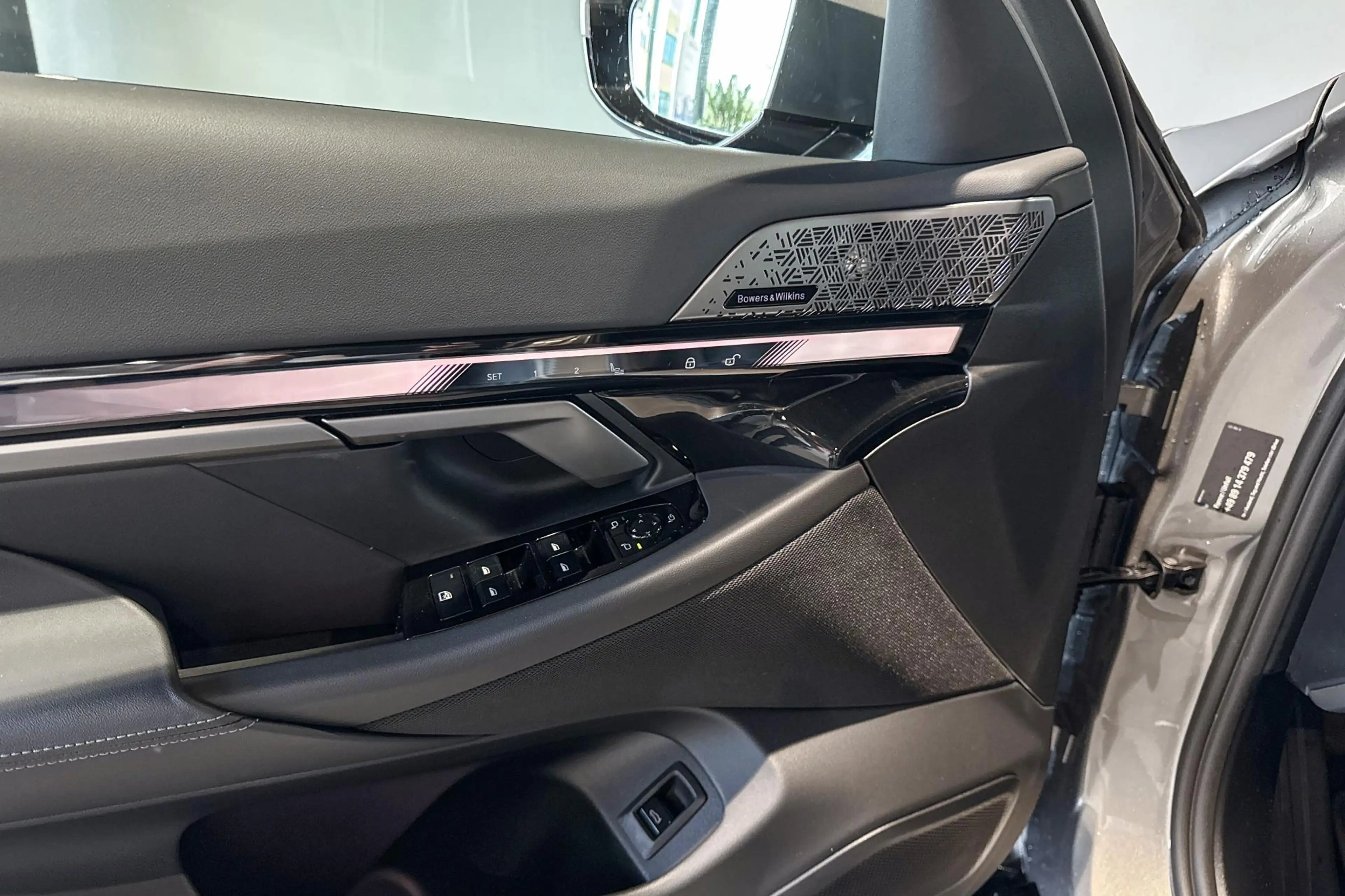 BMW 550 5 Serie Touring 550e xDrive | M Sport | Glazen Pan — photo 9