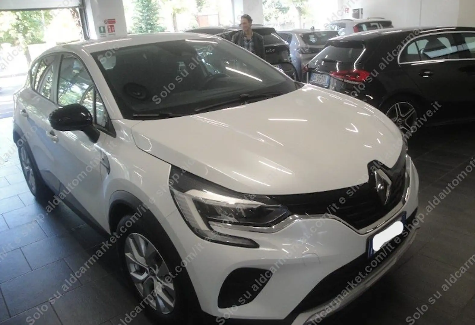 Renault Captur UNICOPROPRIETARIO - PARI NUOVO - IVA ESPOSTA Bianco - 2