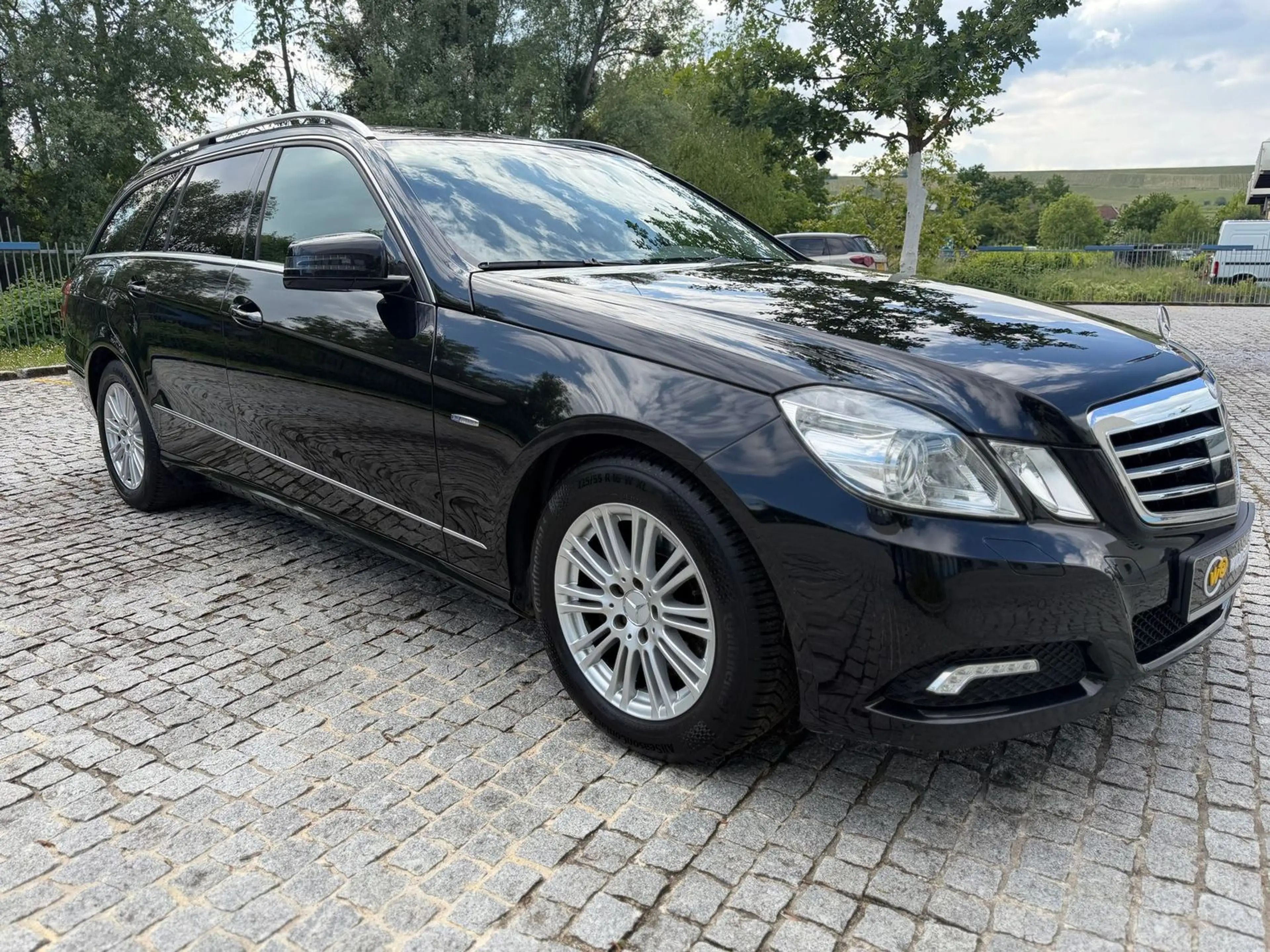Mercedes-Benz E 250 CDI AUTOMATIK/DISTRONIC/ASSIST-PAKET/AHK — photo 2