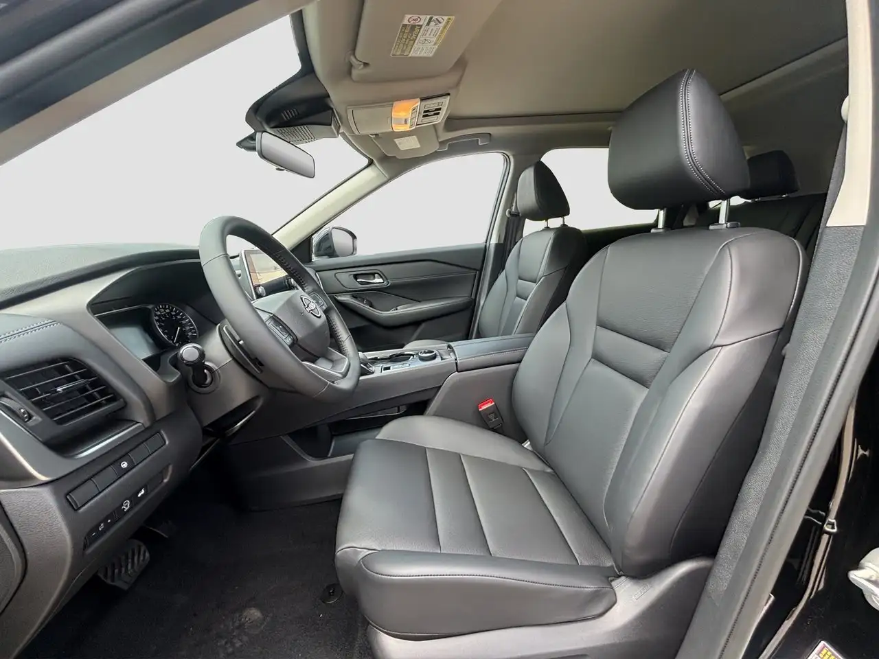 Nissan Rogue fotografie Nissan Rogue