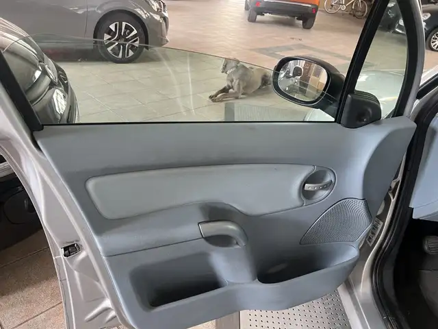 Citroen C3 view 5