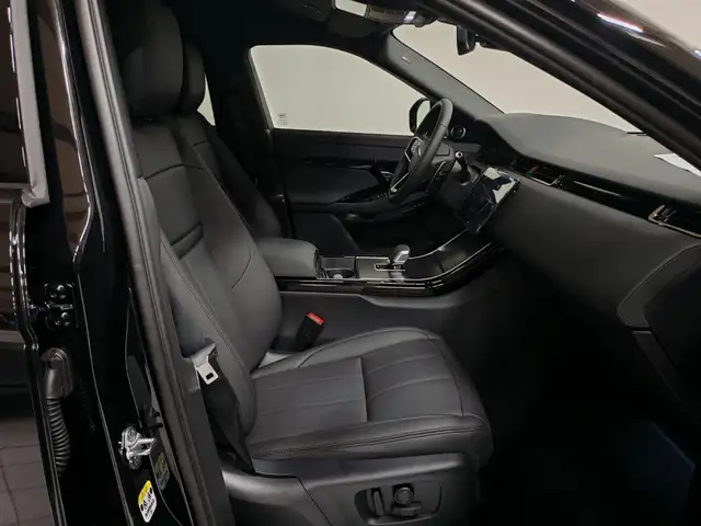 Land Rover Range Rover Evoque view 3