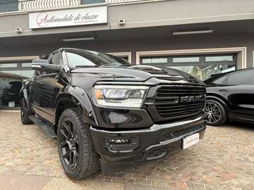 Ram 1500 5.7 V8 Crew Cab -HEMI-GPL-BLACK EDITION!