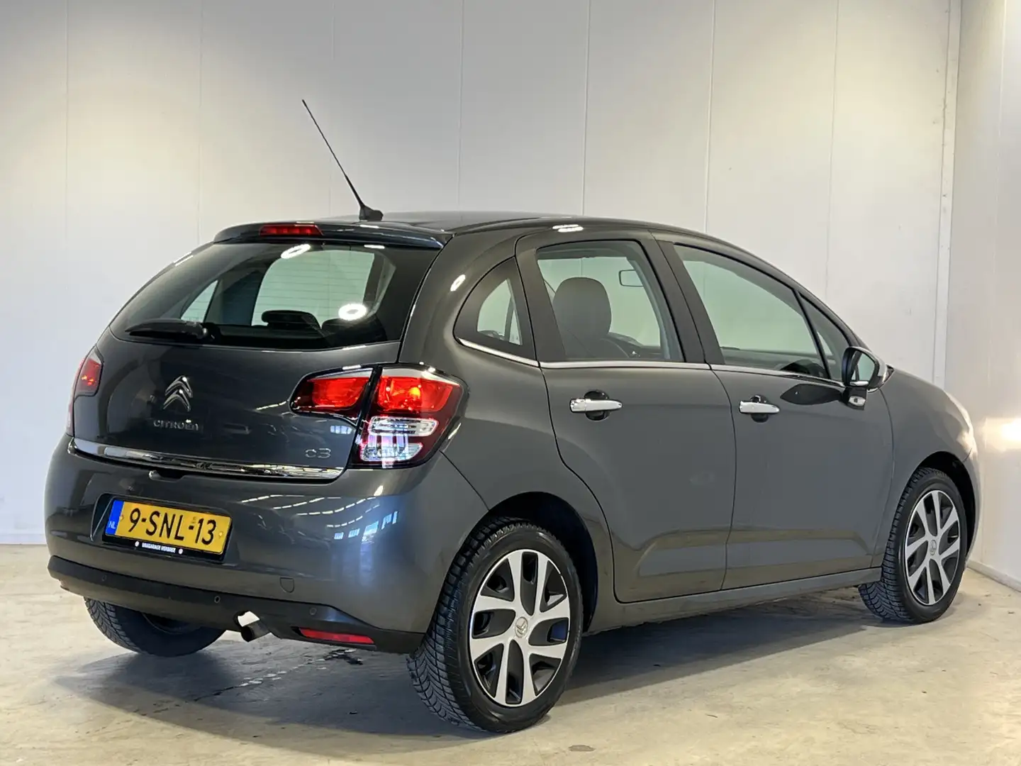 Citroen C3 1.2 VTi Collection | Parkeersensor Achter | Cruise Grijs - 2
