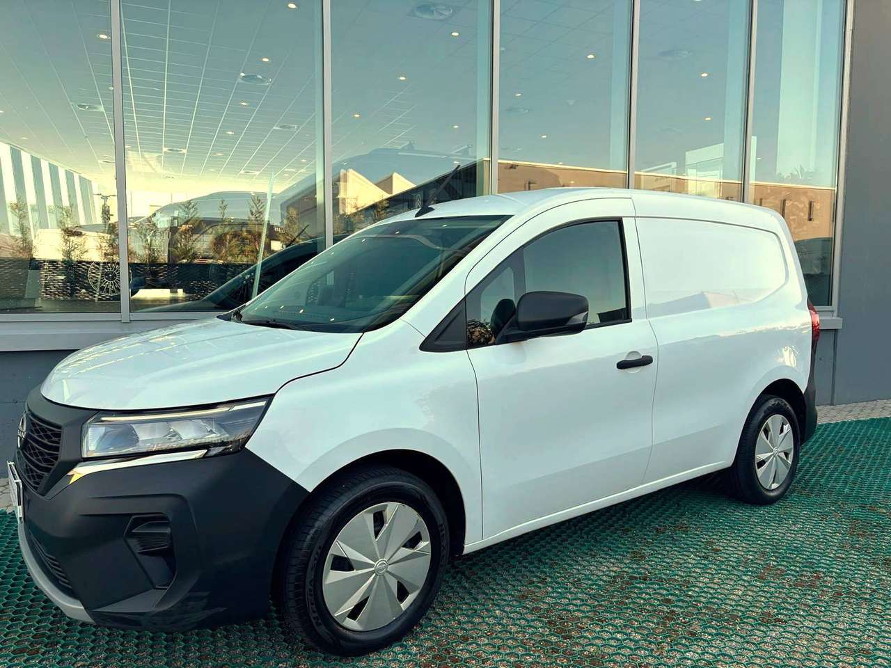 Nissan Townstar van 1.3 130cv L1 N-Connecta - TELECAMERA - SCHERMO TOUCH - SENSORI ANT + POST