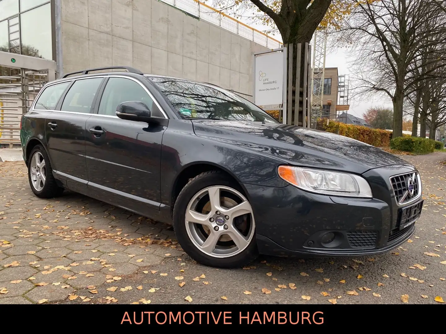 Volvo V70 *Bi-Xenon*Leder*NAVI*Klima*Panorama* Noir - 2