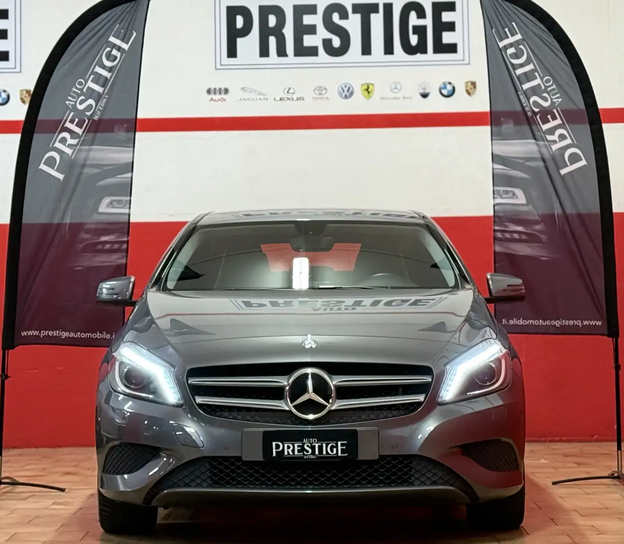 Mercedes-Benz A 180 A 180 cdi Sport auto Grau - 2