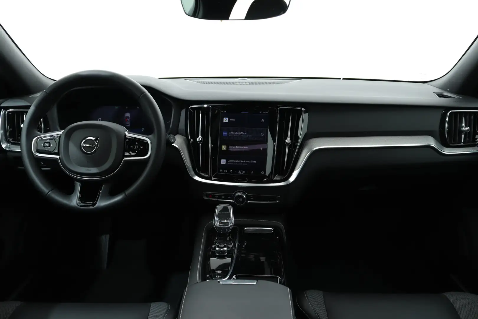 Volvo V60 2.0 T6 PHEV AWD PLUS DARK AUT8 | Panoramadak | 19 Grigio - 2
