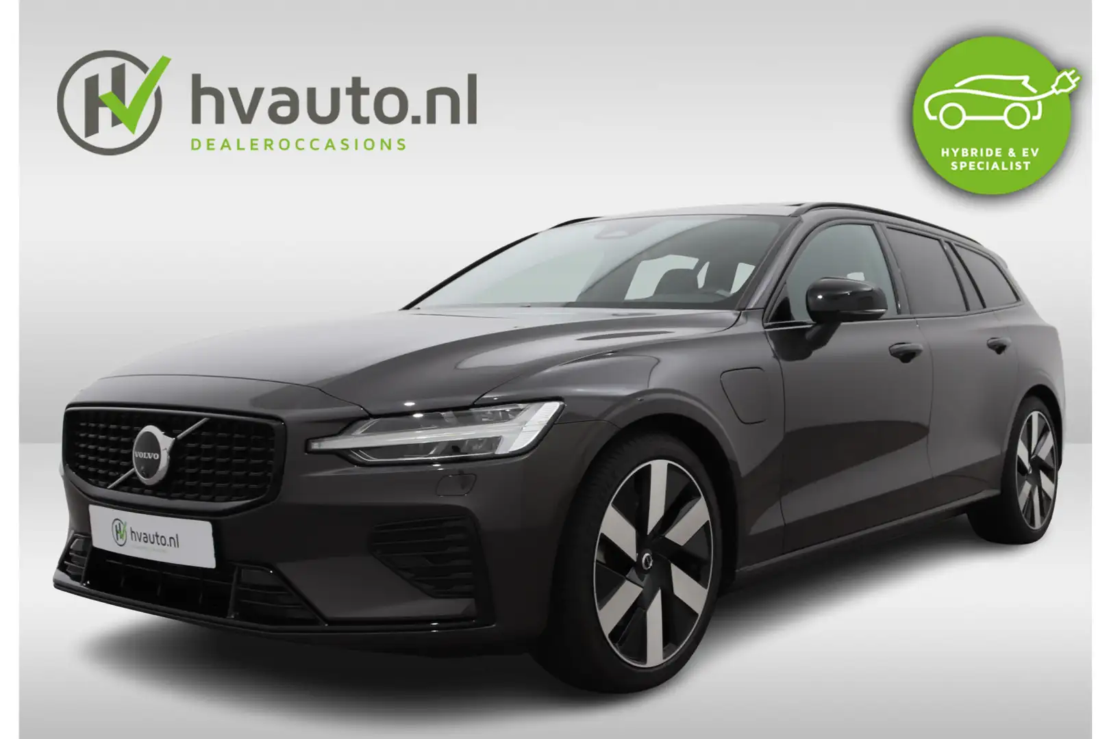 Volvo V60 2.0 T6 PHEV AWD PLUS DARK AUT8 | Panoramadak | 19 Grigio - 1