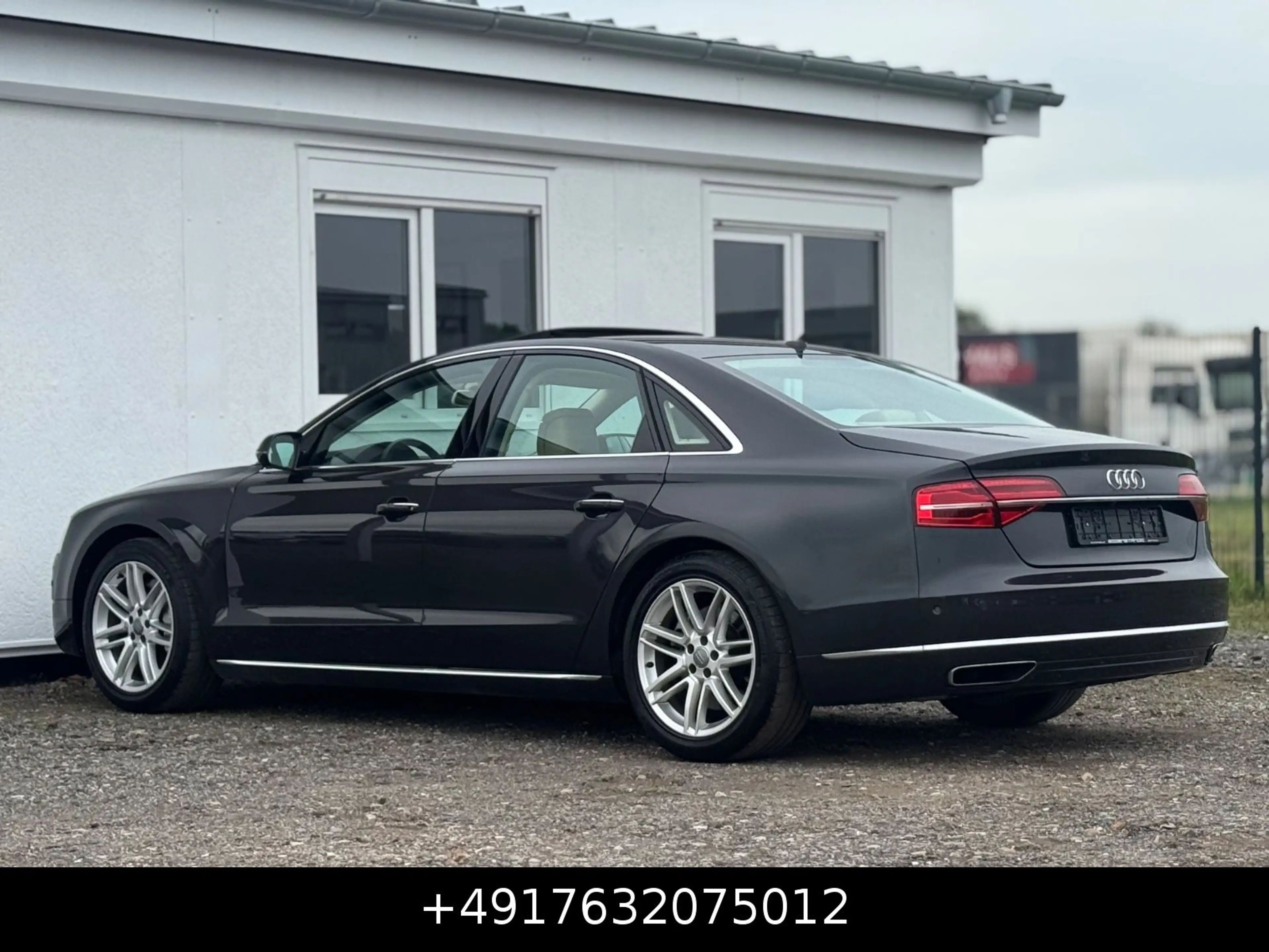 Audi A8 4.0 TFSI BOSE ACC Ass. HUD Keyl. NSA S-Dach — photo 12