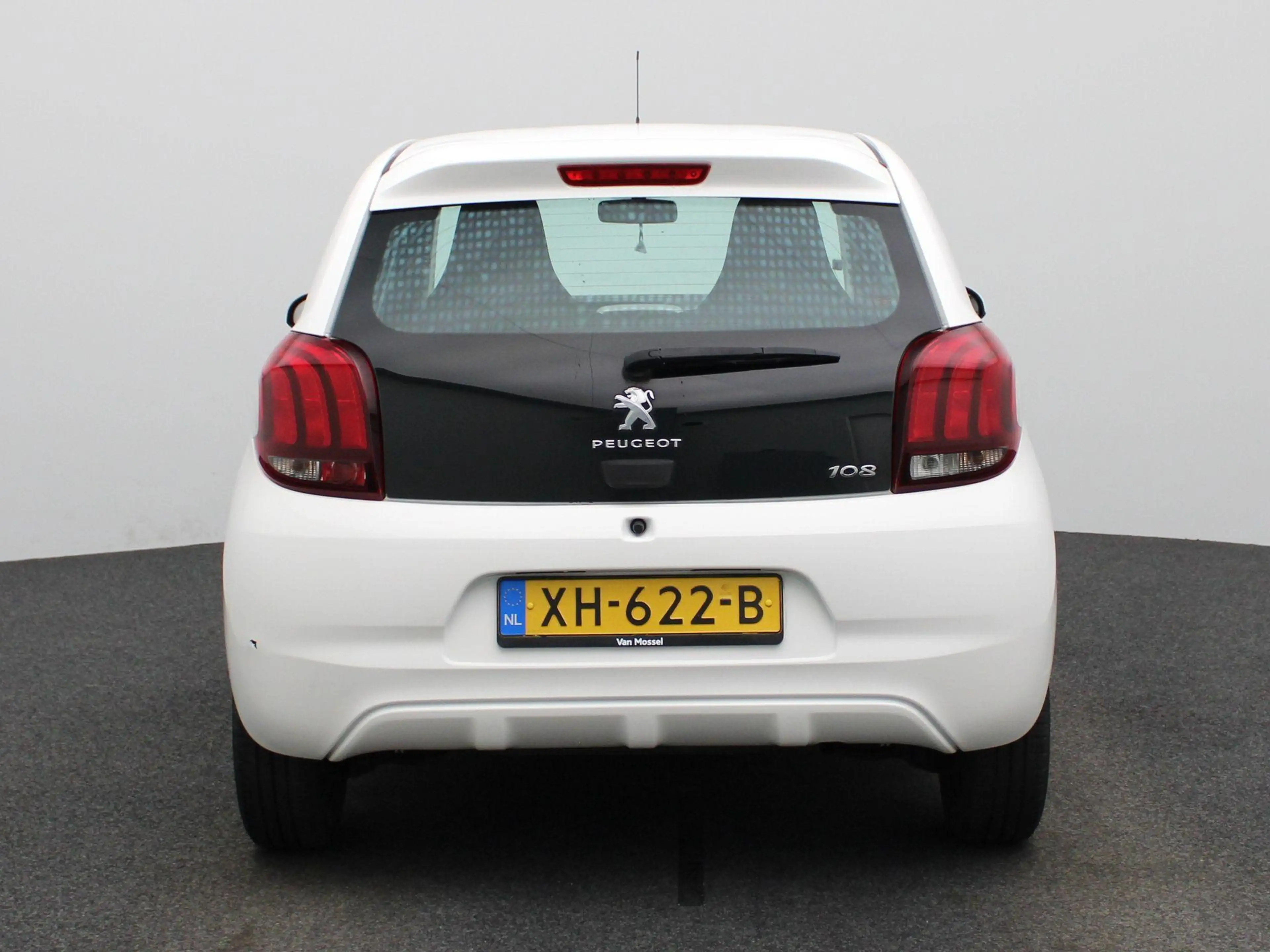 Peugeot 108 1.0 e-VTi Active — photo 5
