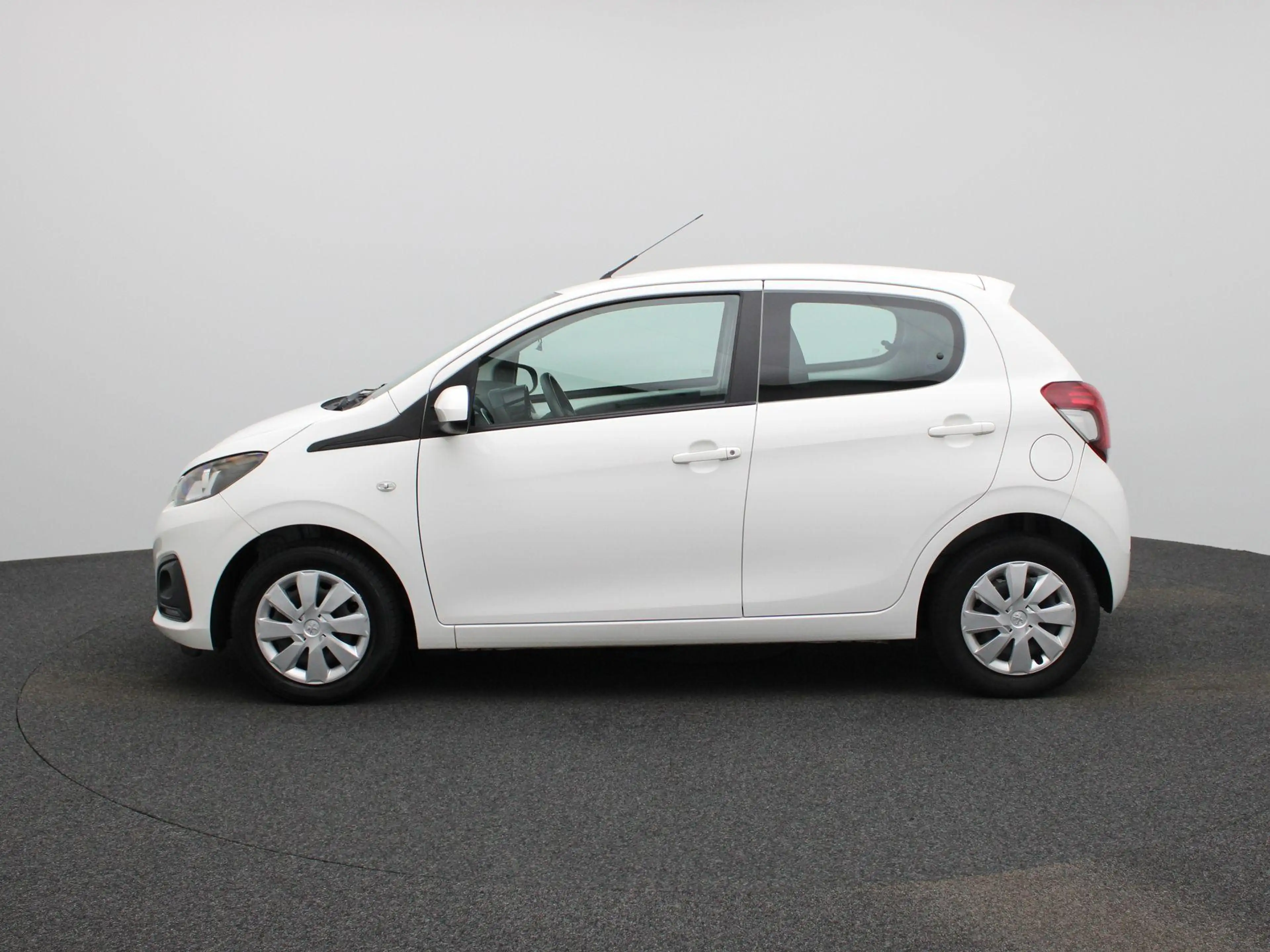 Peugeot 108 1.0 e-VTi Active — photo 4