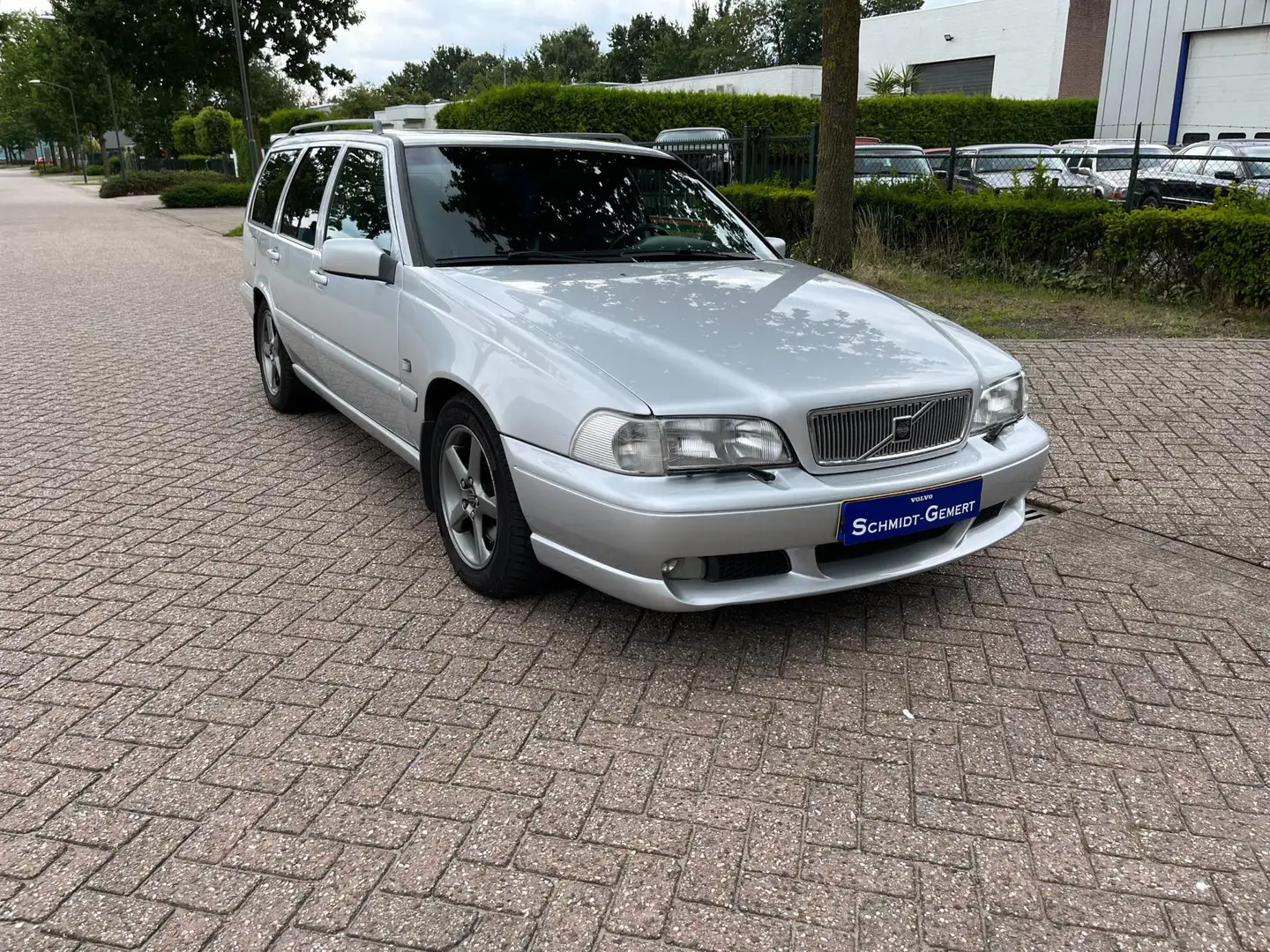 Volvo V70 2.3 R AWD Aut 1998 Gris - 1