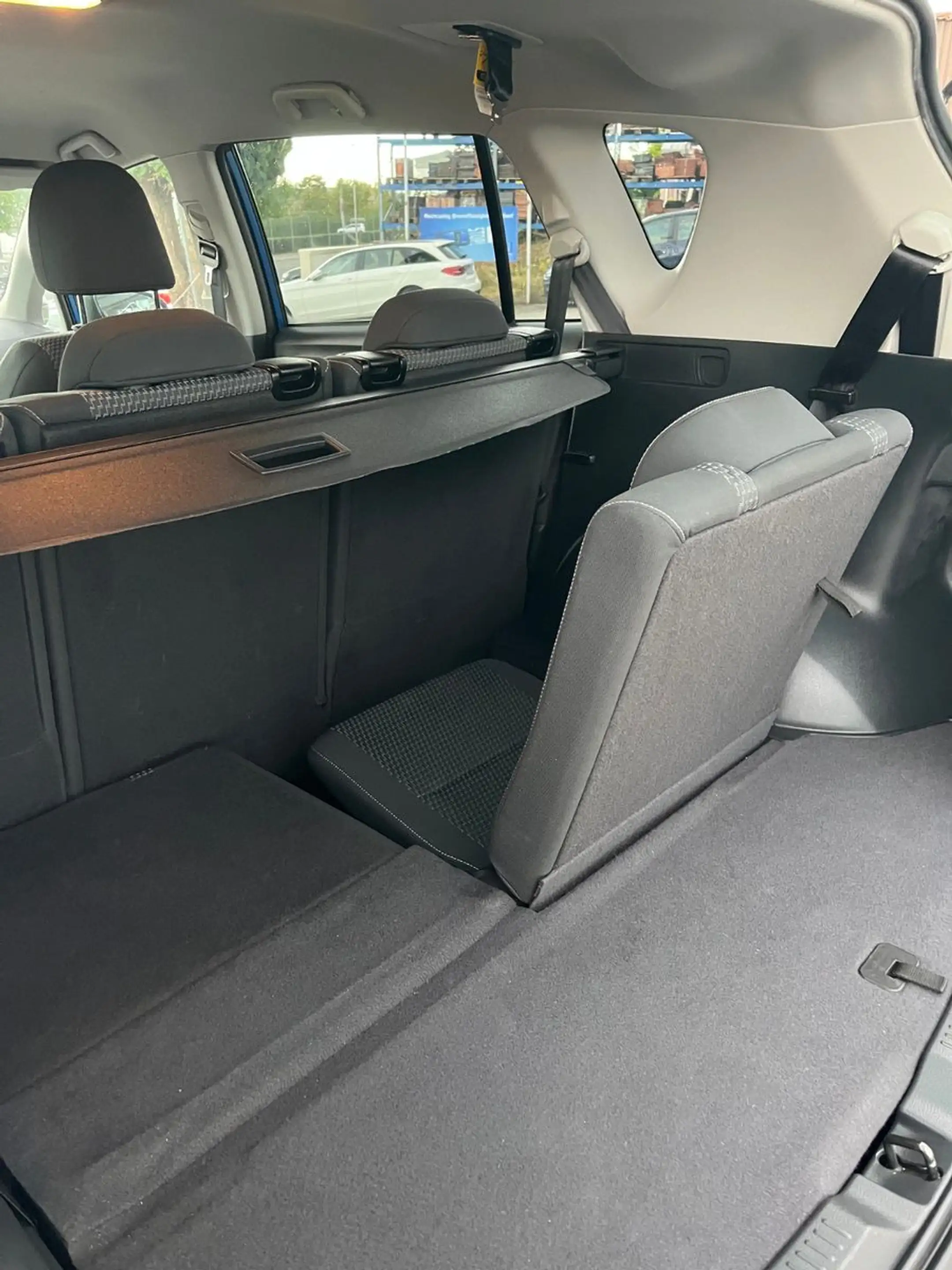 Toyota Verso Comfort — photo 12