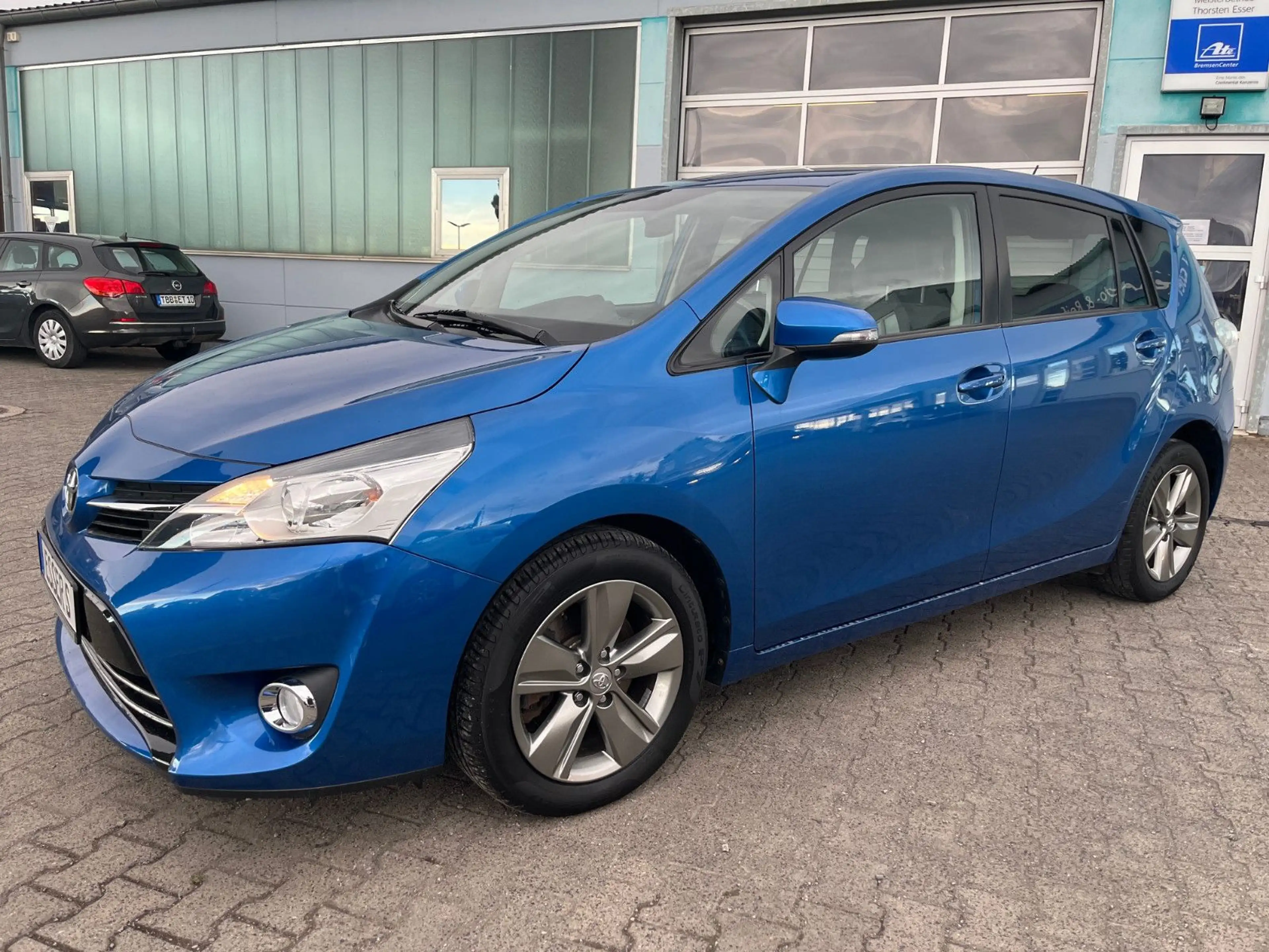 Toyota Verso Comfort — photo 3