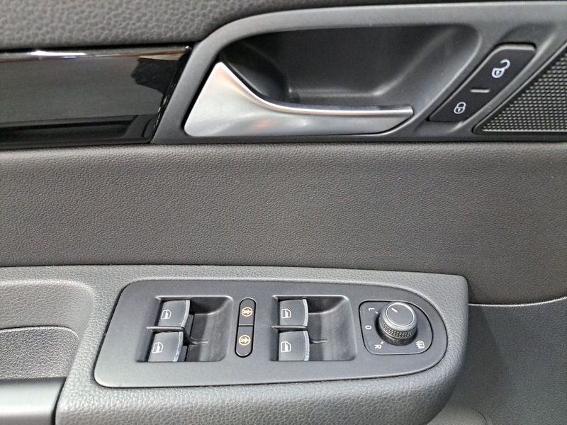 SEAT Alhambra 1.4 TSI S&S DSG OPF FR-LINE PANO AHK — photo 14