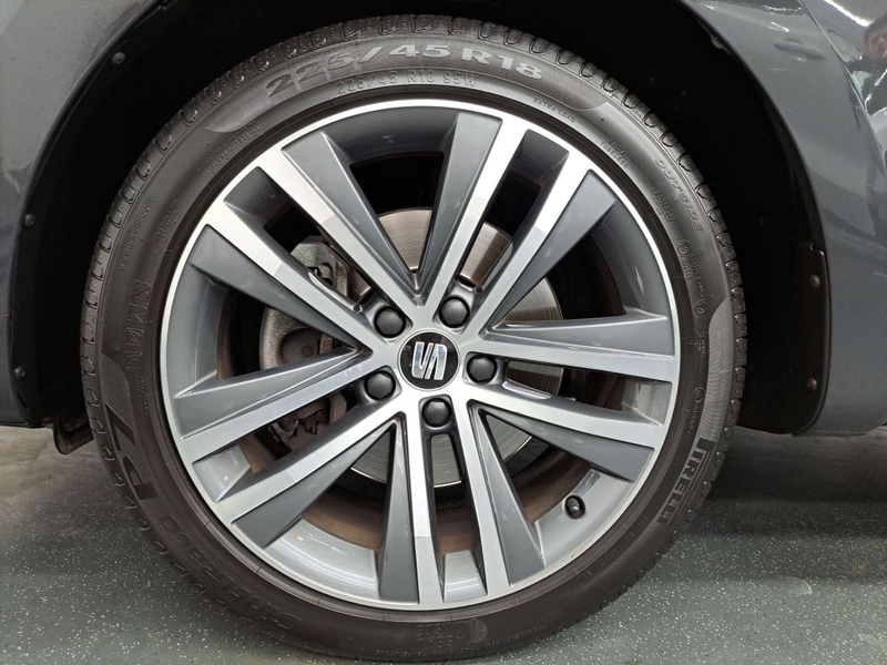 SEAT Alhambra 1.4 TSI S&S DSG OPF FR-LINE PANO AHK — photo 29