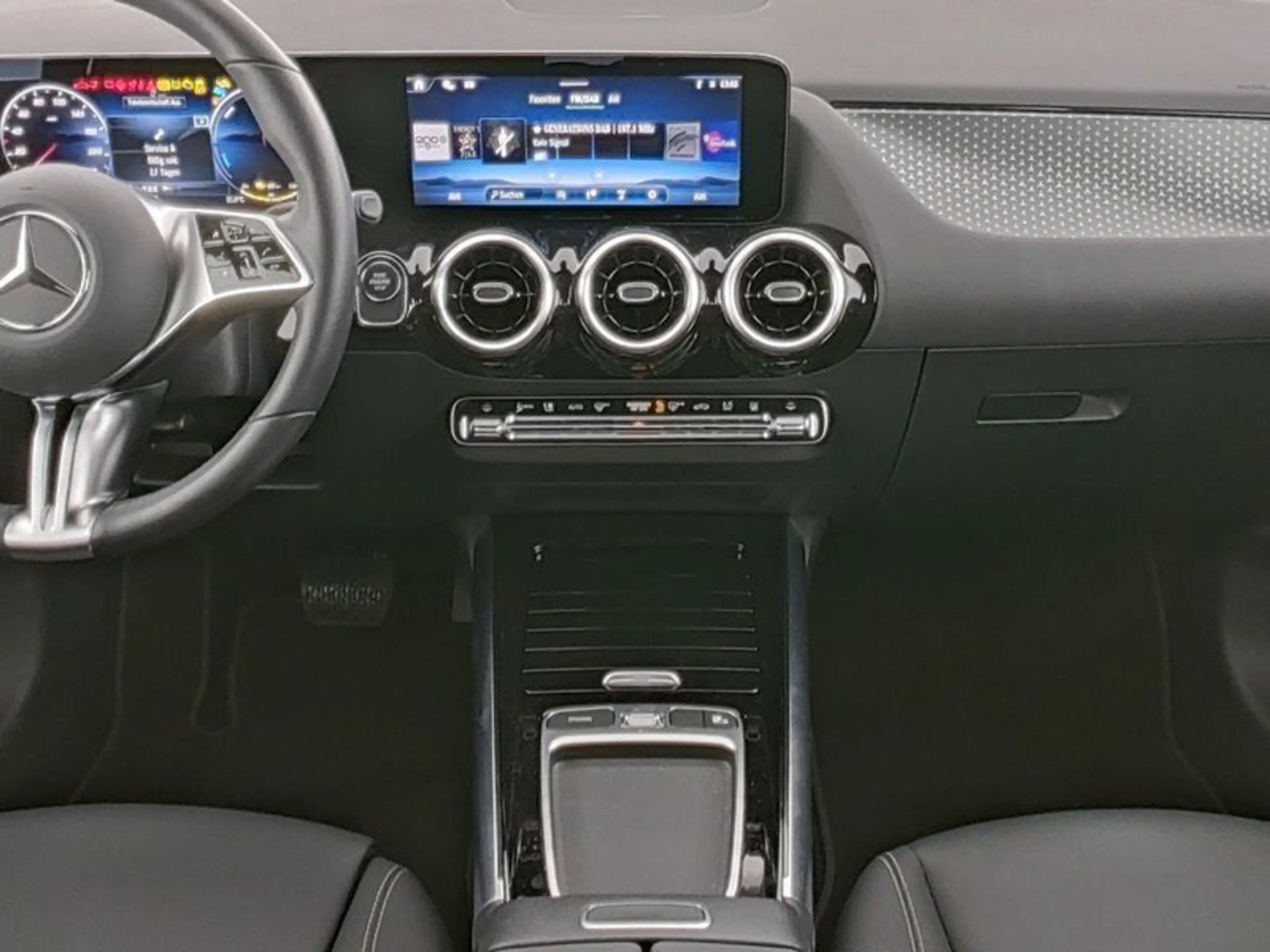 Mercedes-Benz GLA 250 e Progressive*AHK*Distro*360°*Totwi*11kw — photo 5