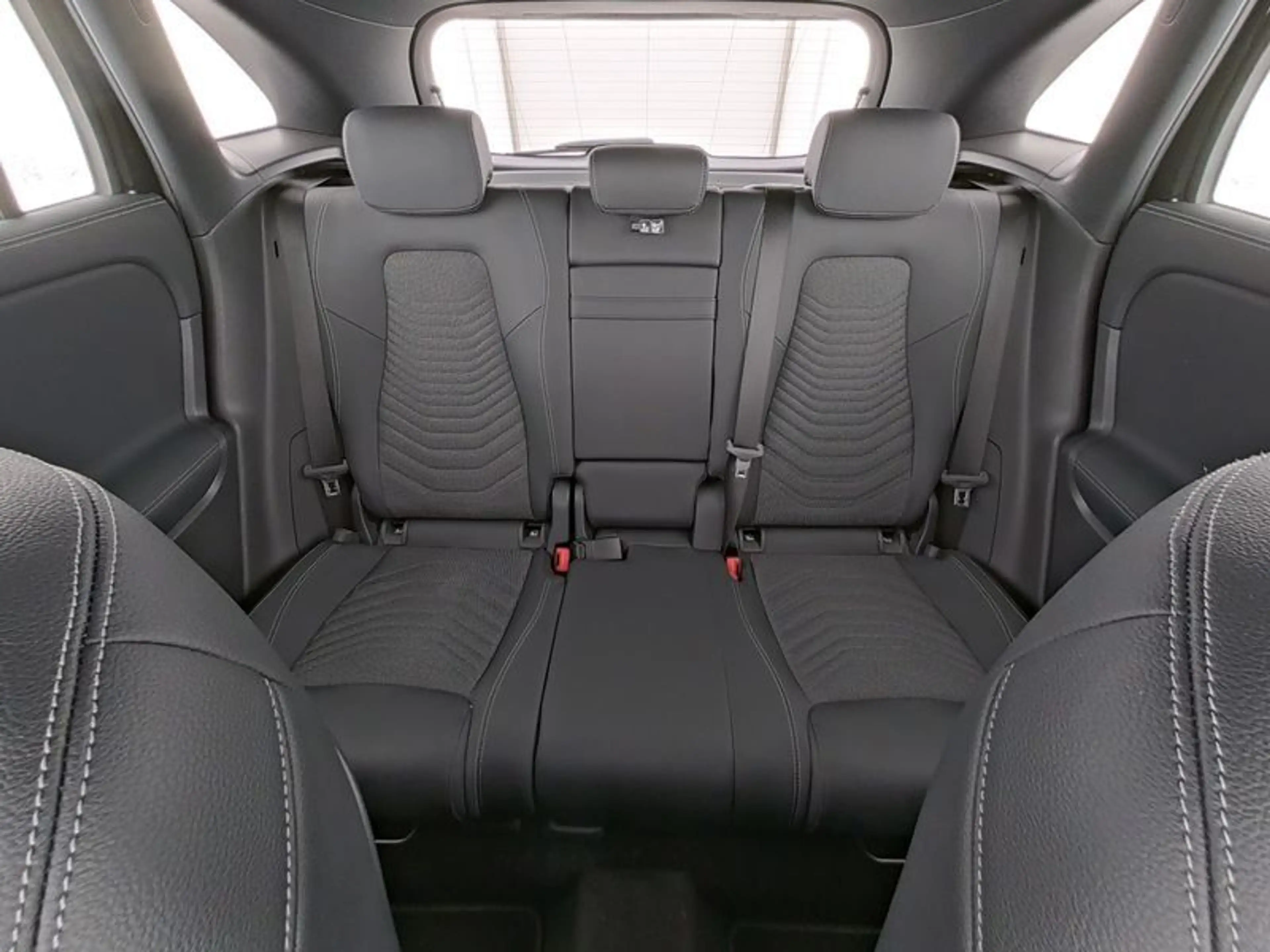Mercedes-Benz GLA 250 e Progressive*AHK*Distro*360°*Totwi*11kw — photo 8