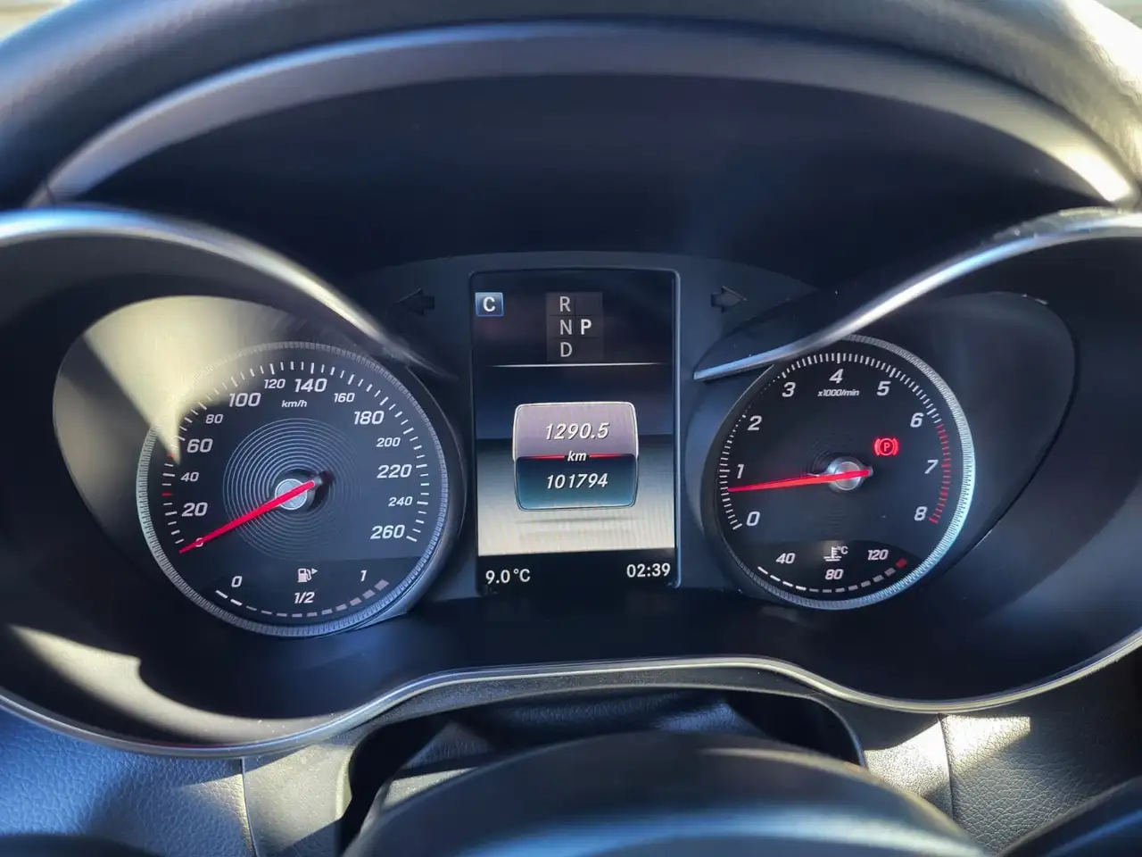 Mercedes-Benz GLC снимка Mercedes-Benz GLC