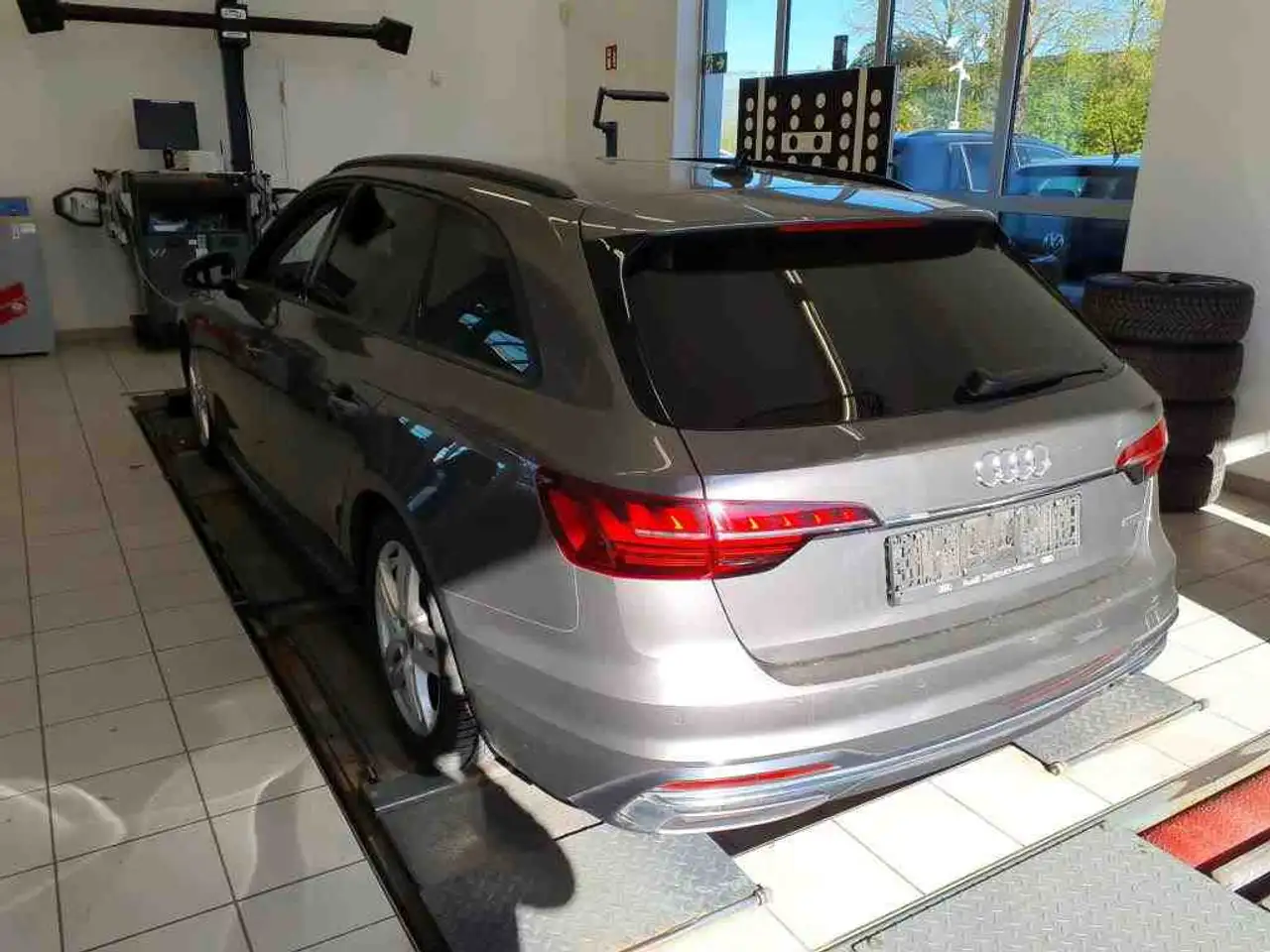 Audi A4 40 TDI quattro advanced*NAVI-PLUS*LED*A 4