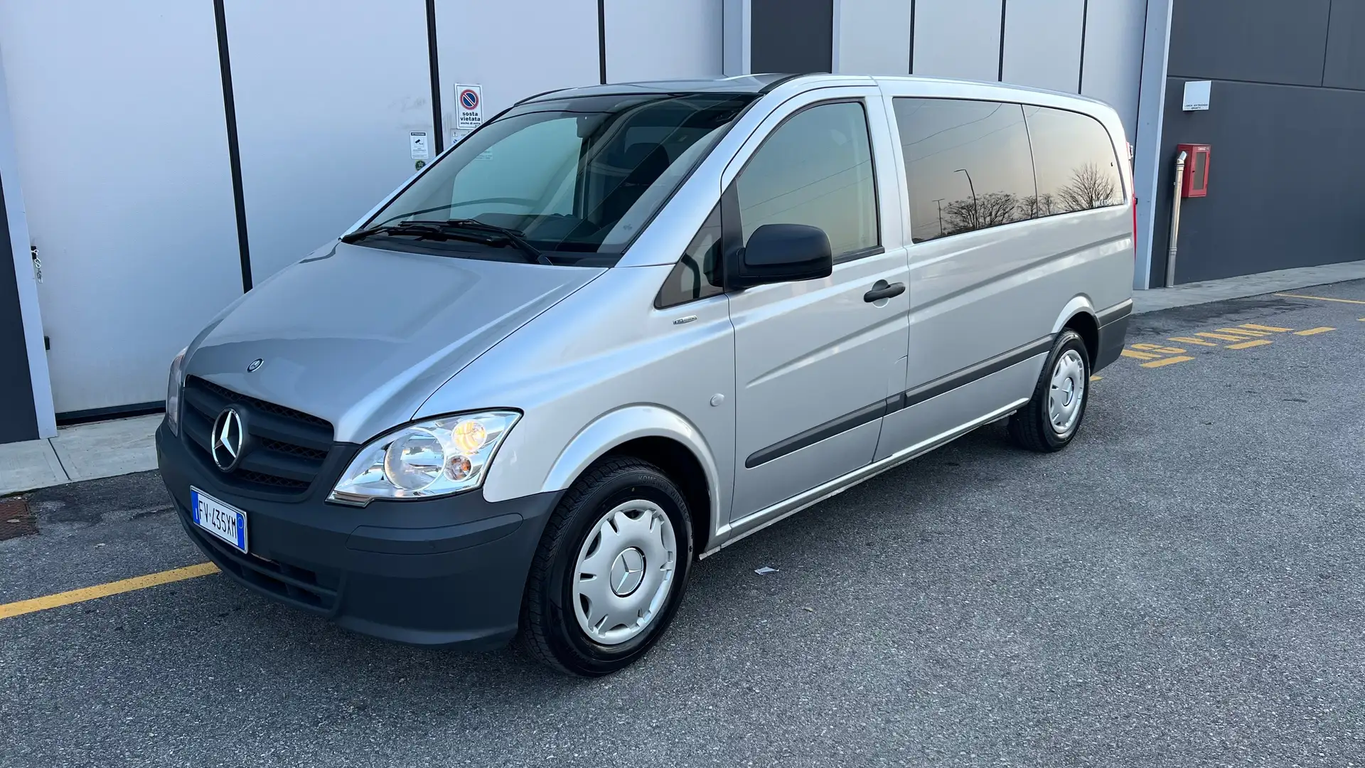 Mercedes-Benz Vito Gancio Traino Grigio - 1