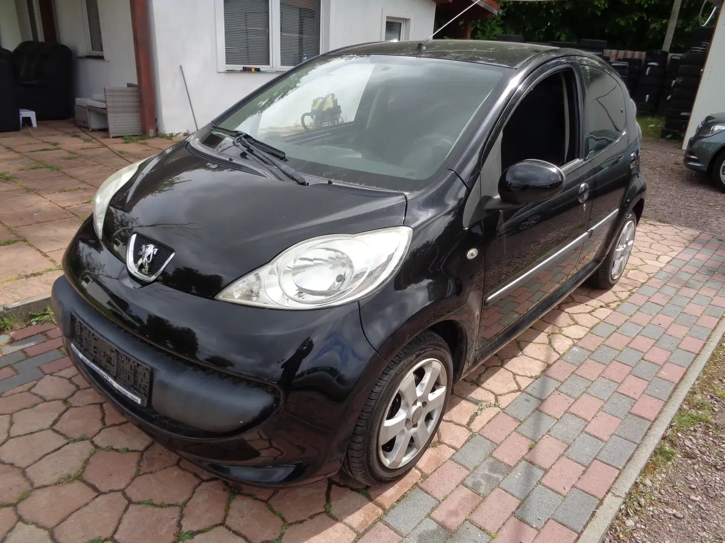 Peugeot 107 70 -TÜV NEU auf wunsch -klimaanlage Černá - 1