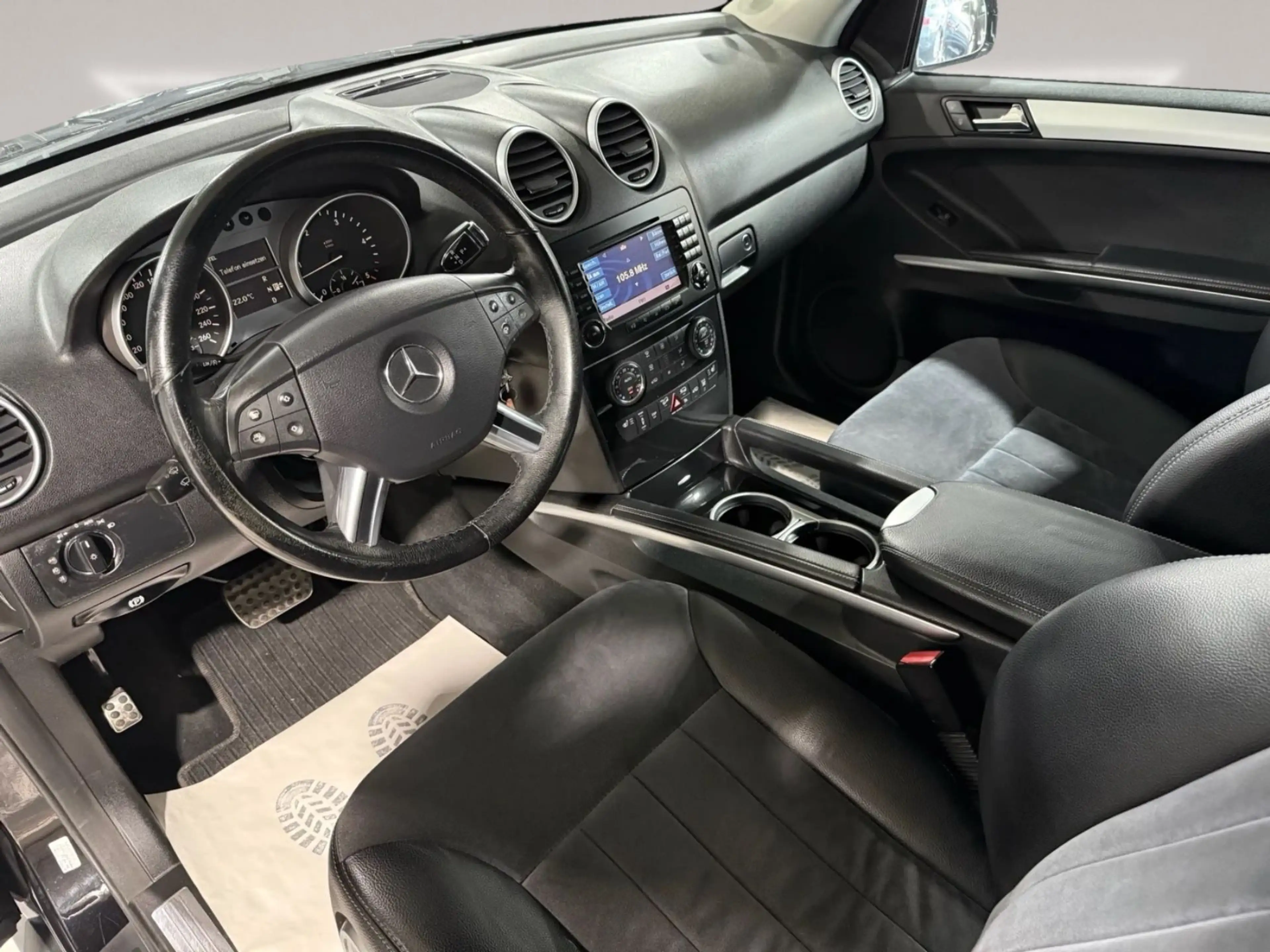 Mercedes-Benz ML 320 ML ML 320 CDI 4Matic — photo 12