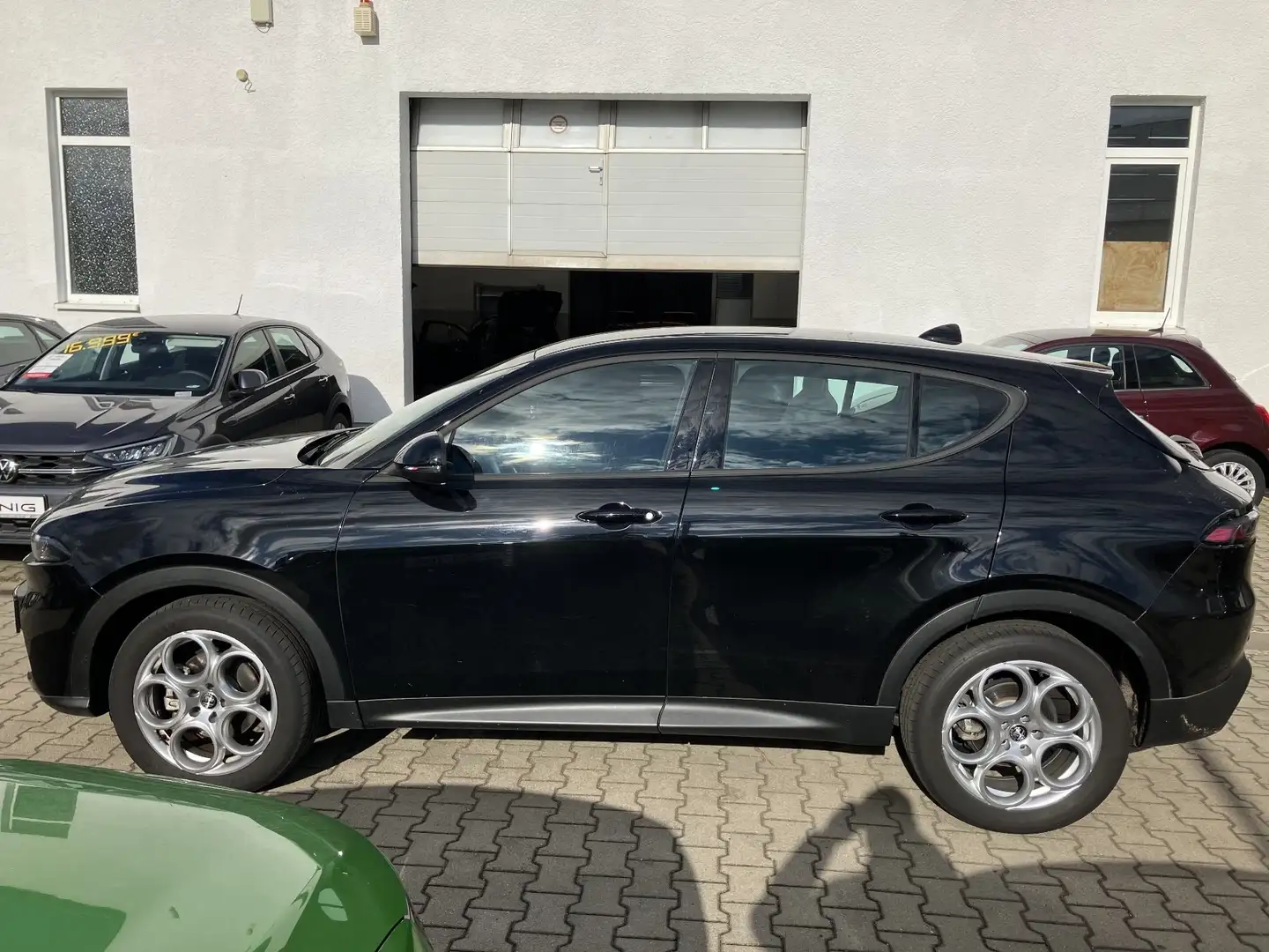 Alfa Romeo Tonale SPRINT 1.5 Automatik Navi Klimaauto. Schwarz - 2