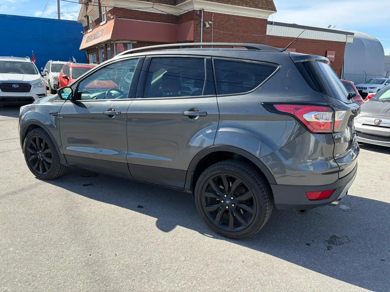 Ford Escape снимка Ford Escape