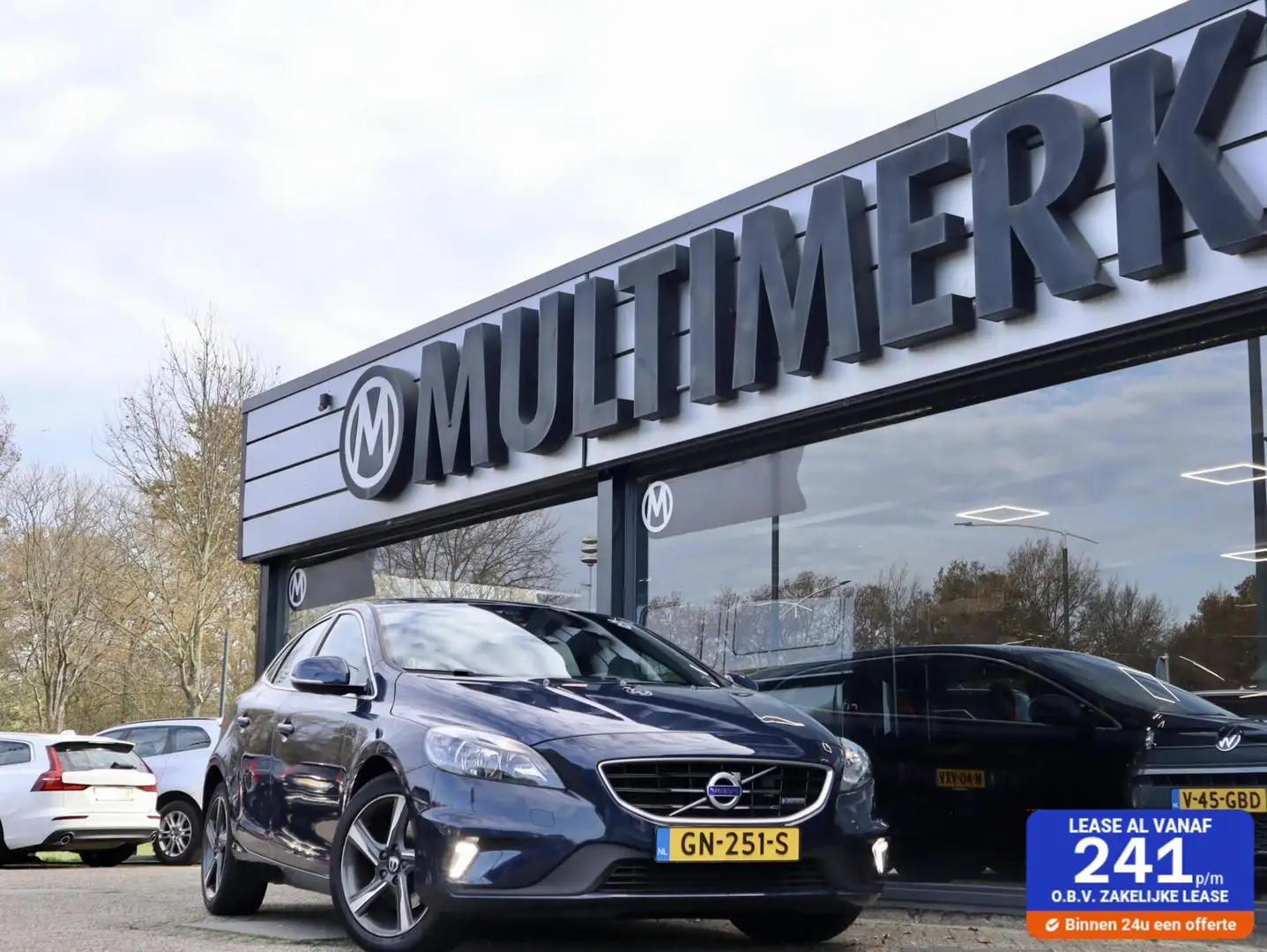 Volvo V40 1.6 T3 R-Design,Volvo dealer onderhoud, 1 eigenaar Blauw - 1