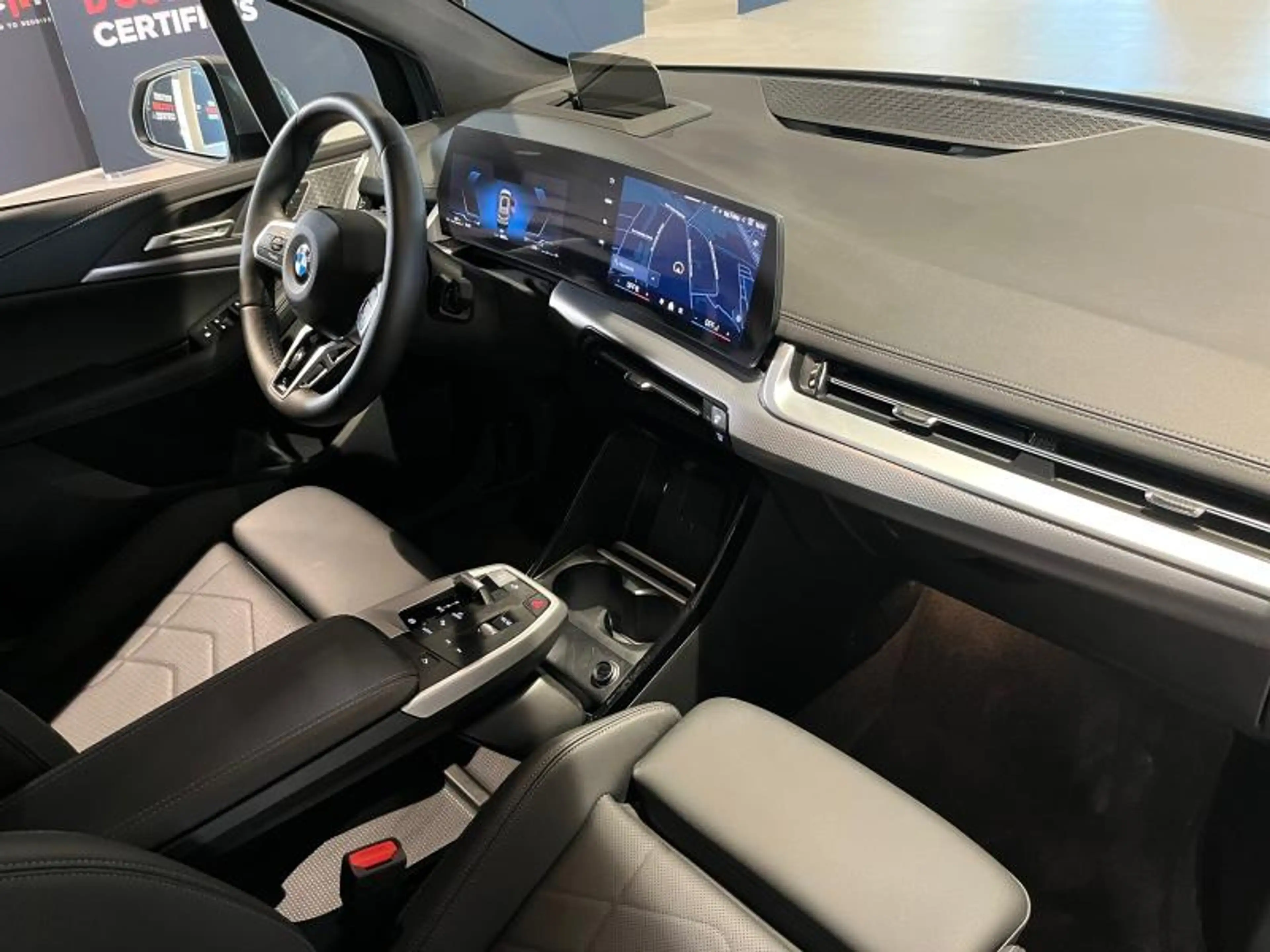 BMW 223 223i xDrive Active Tourer M Sport — photo 15