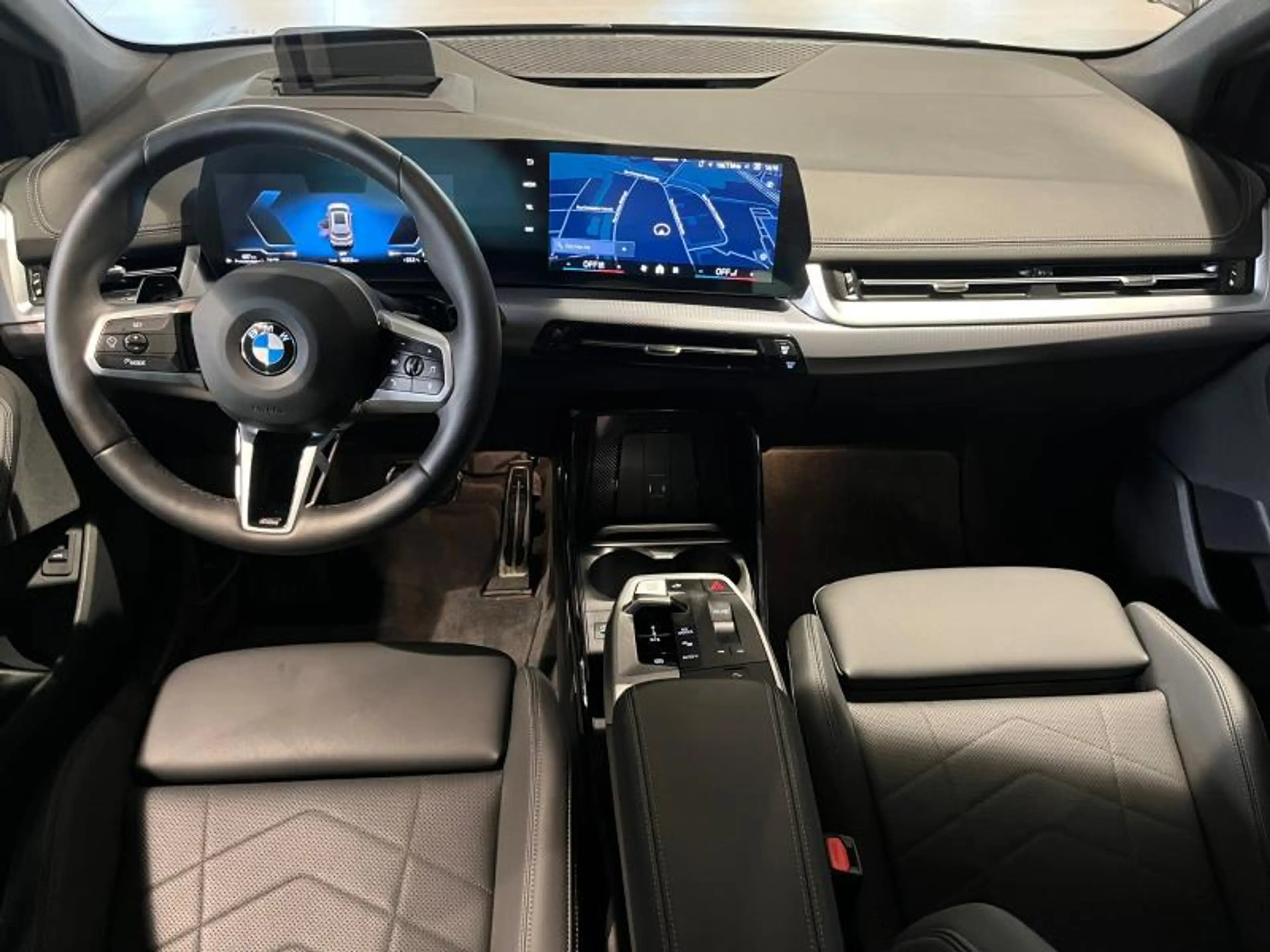 BMW 223 223i xDrive Active Tourer M Sport — photo 14