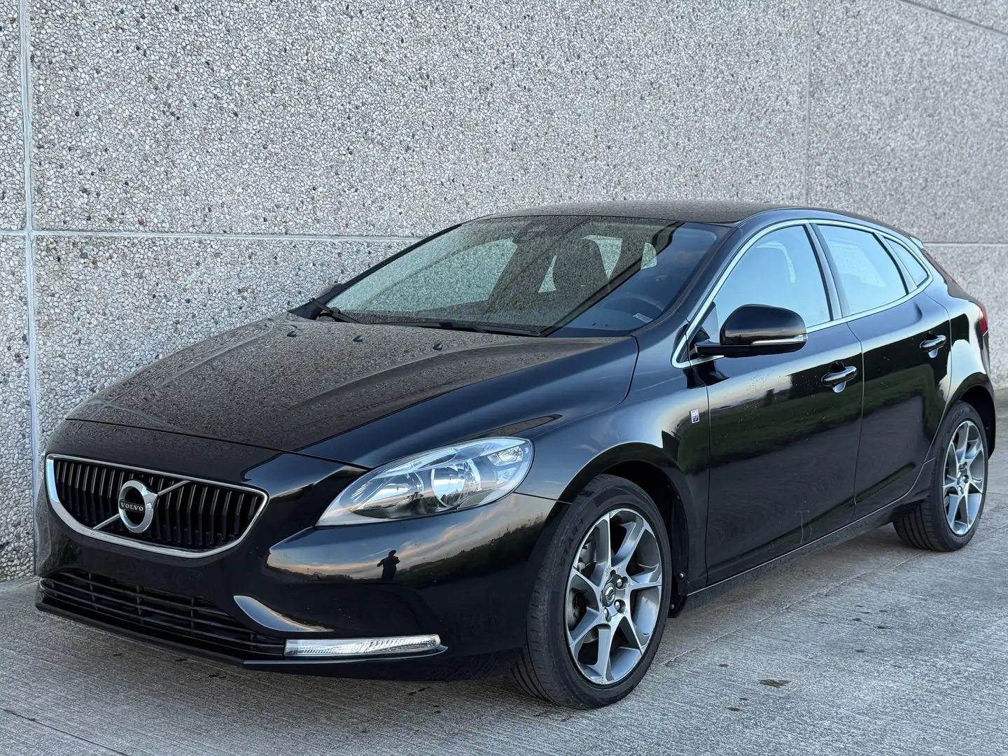 Volvo V40 2.0d - AIRCO - NAVI - 78.000 km - CRUIS/C - 1