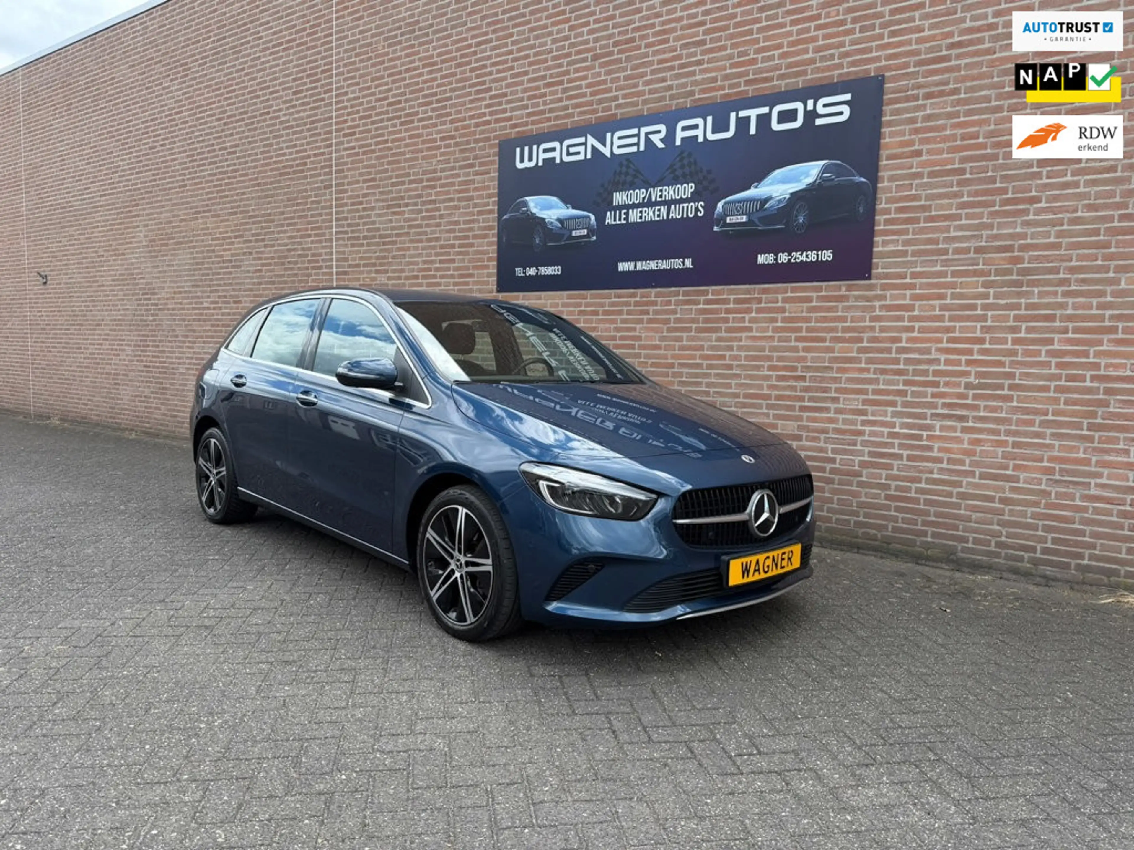 Mercedes-Benz B 250 e Luxury Line Adaptive-Cruisecontrol Keyless-Go+En