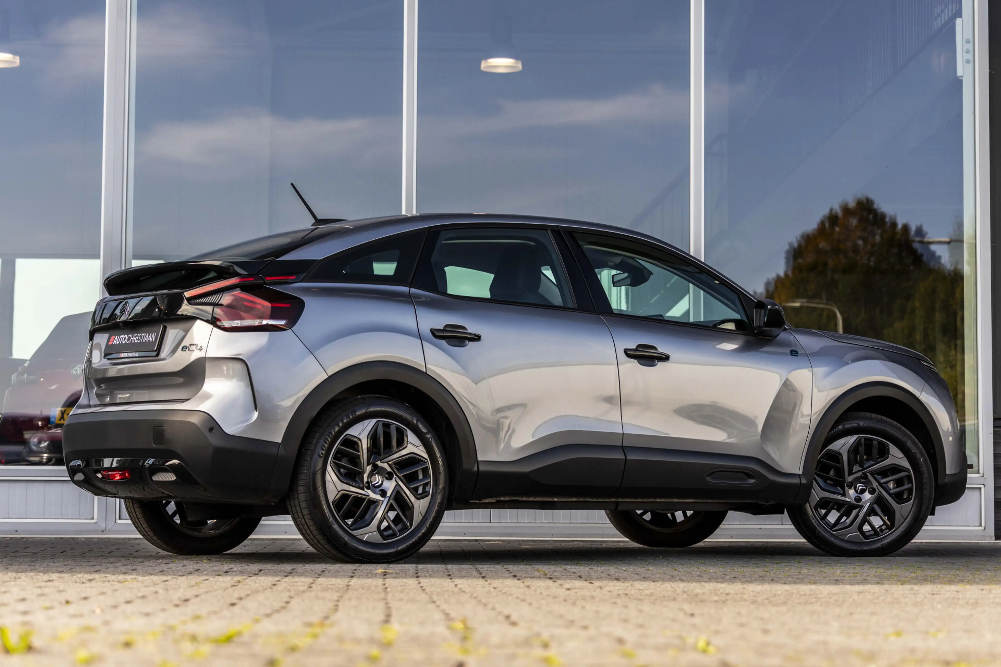 Citroen E-C4 Electric You 50 kWh | Warmtepomp | NL Auto | Carplay — photo 2